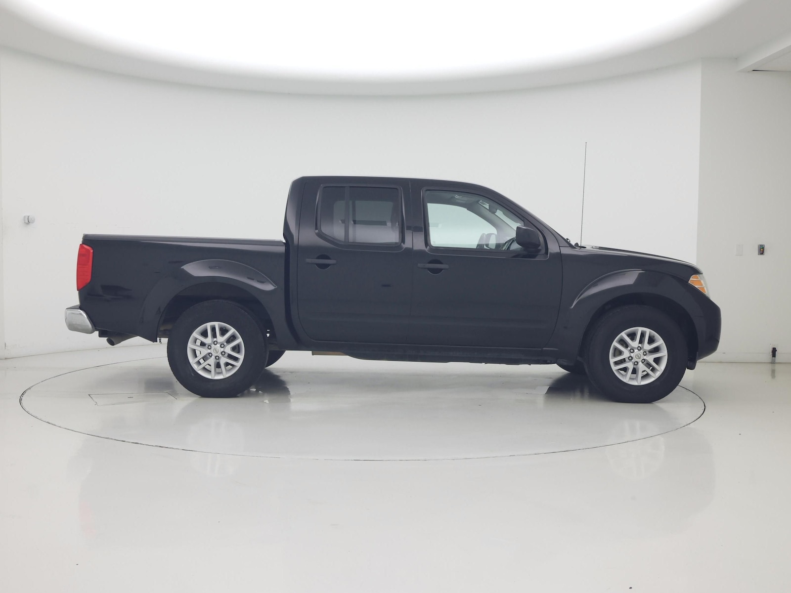 2018 Nissan Frontier SV - Photo 8