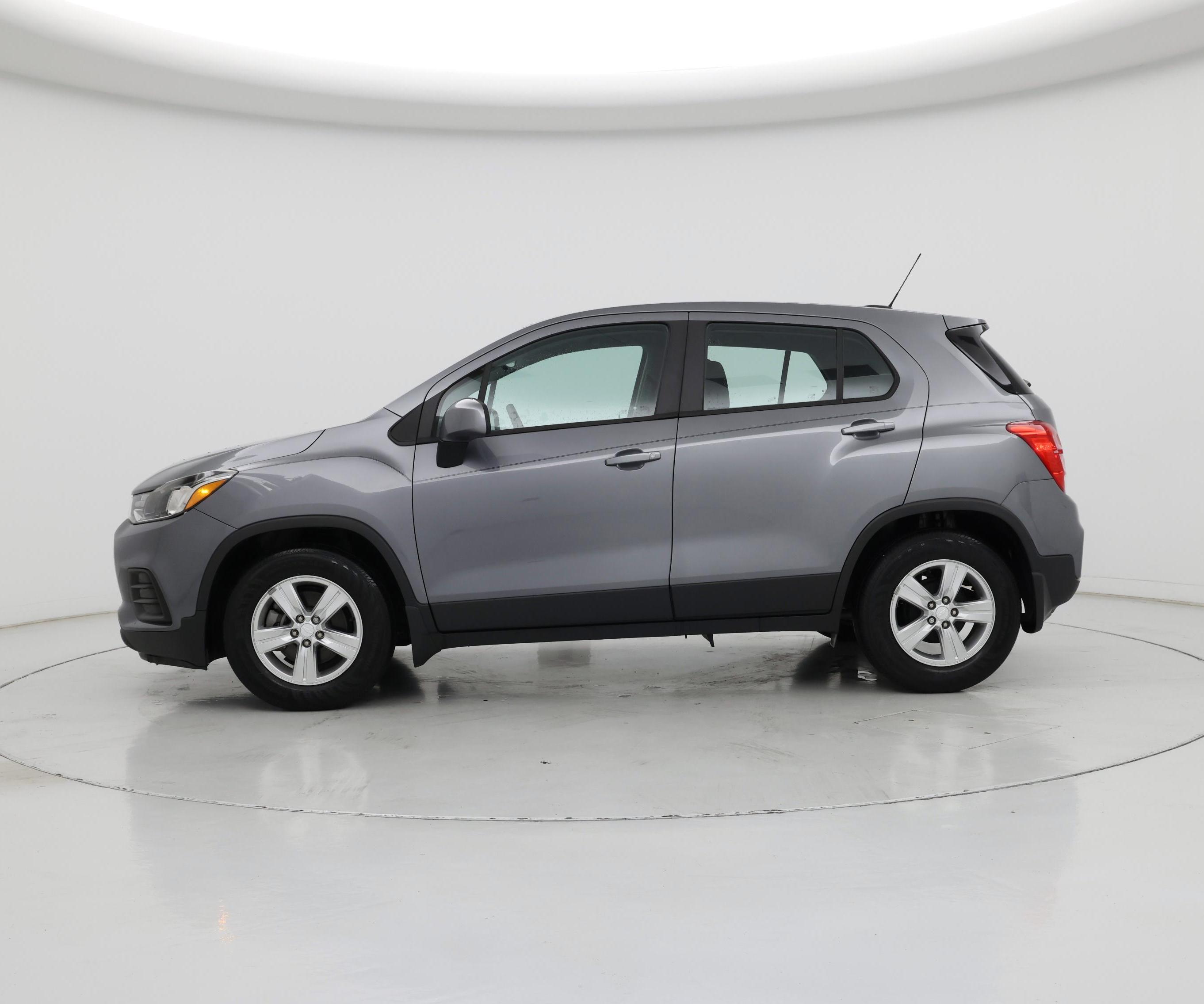 Thumbnail: 2020 Chevrolet Trax - 3
