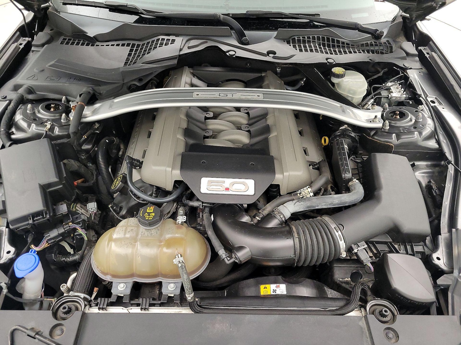 2017 Ford Mustang GT - Photo 20