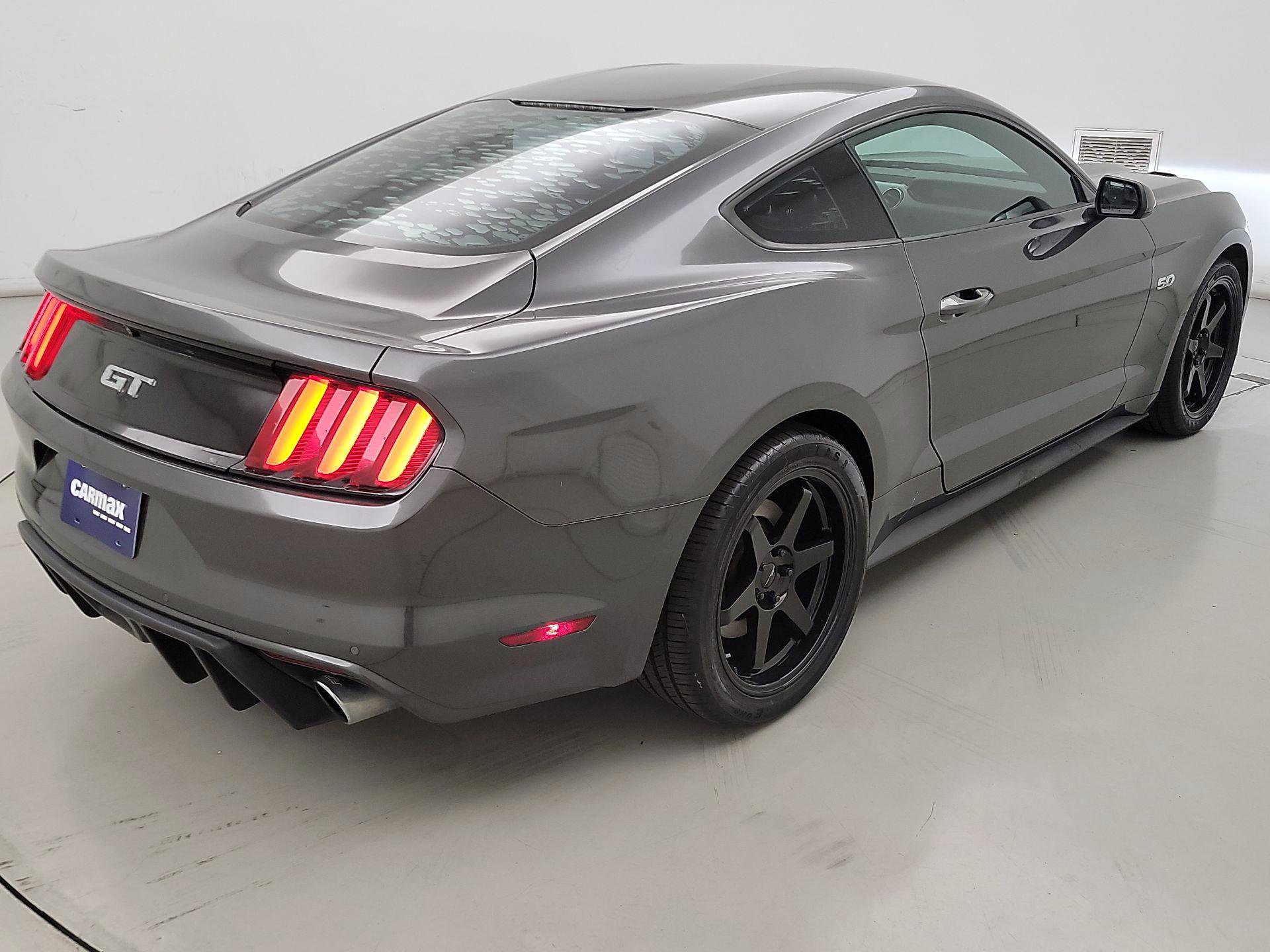 Thumbnail: 2017 Ford Mustang - 5