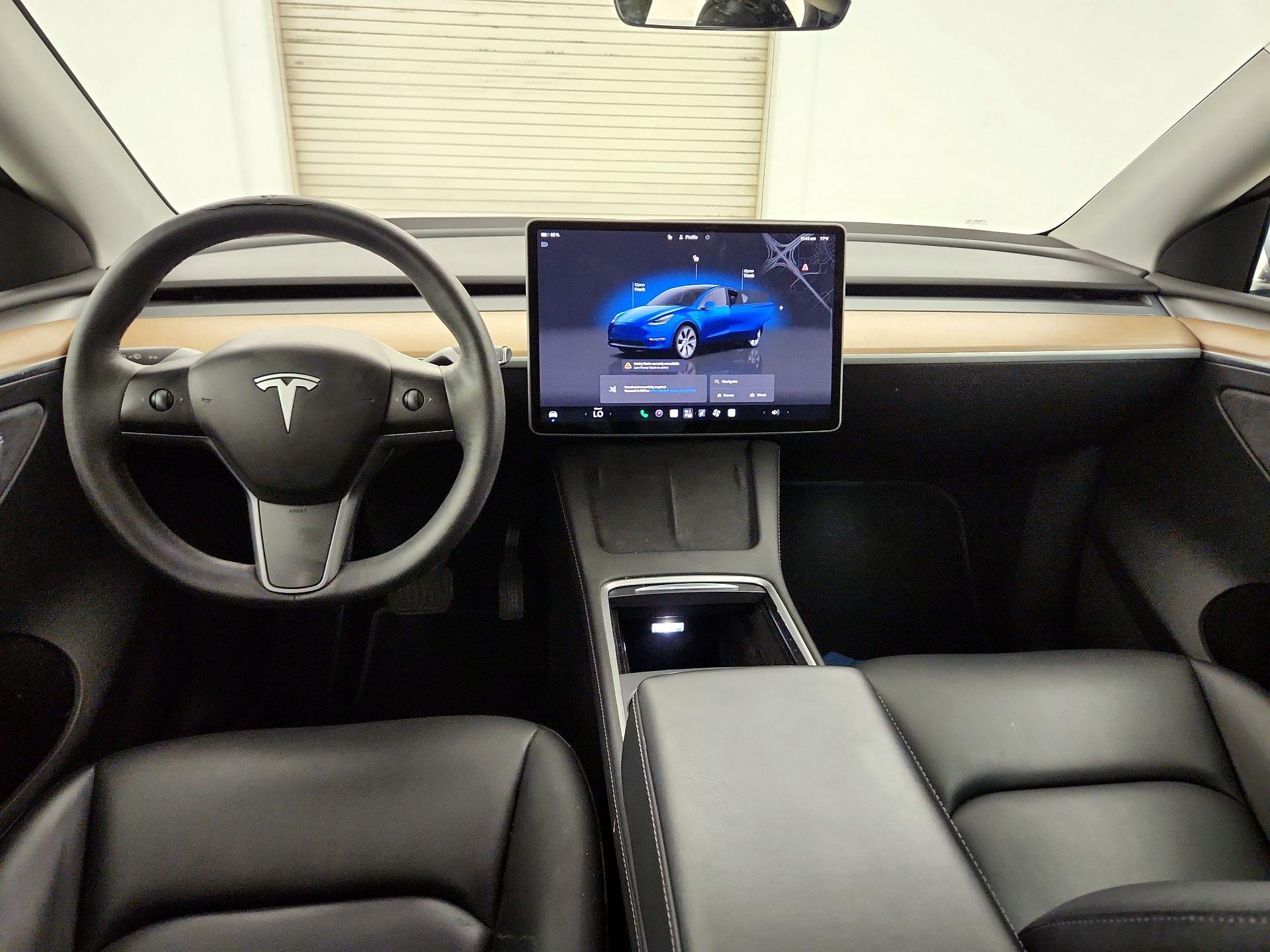 Thumbnail: 2023 Tesla Model Y - 8