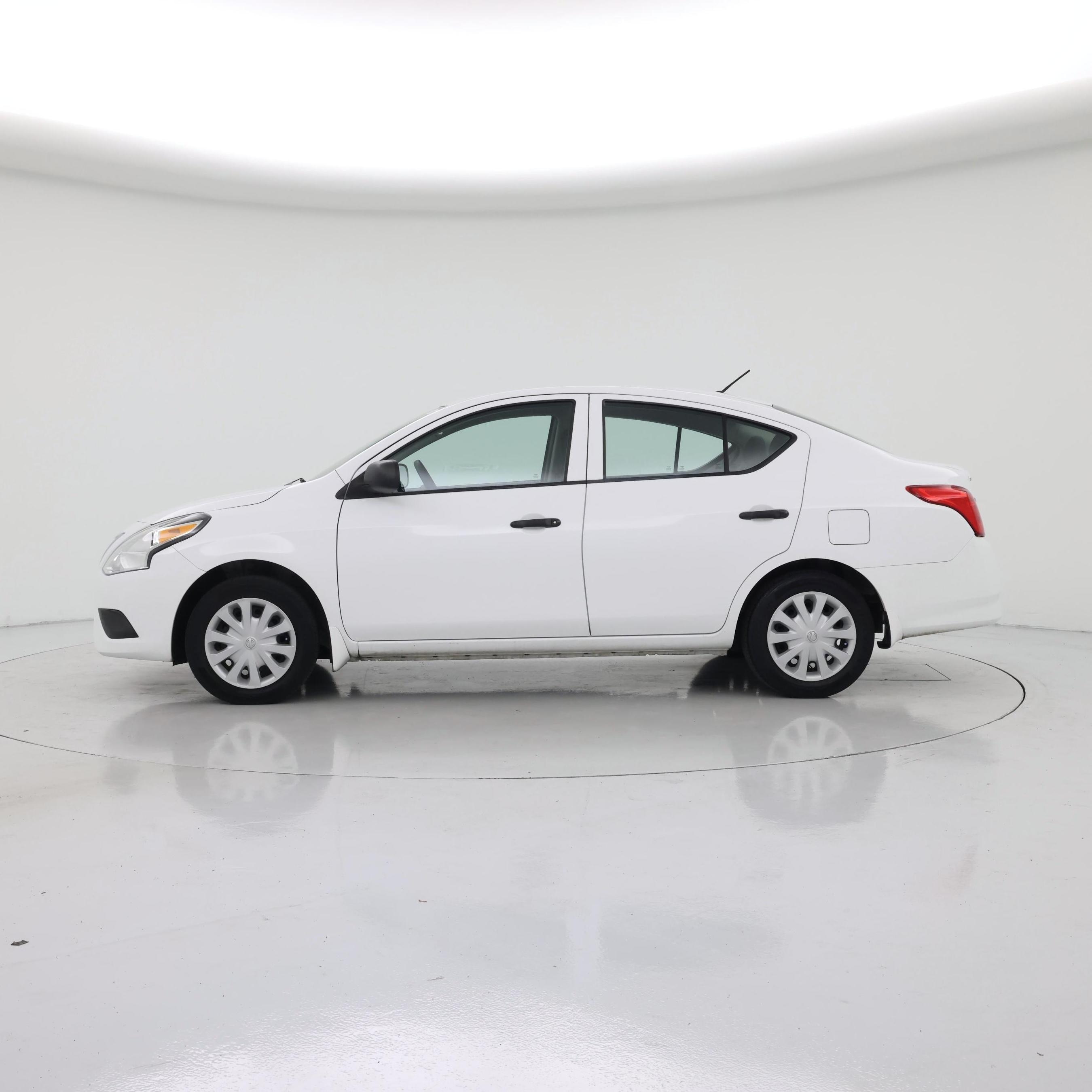 Thumbnail: 2015 Nissan Versa - 3