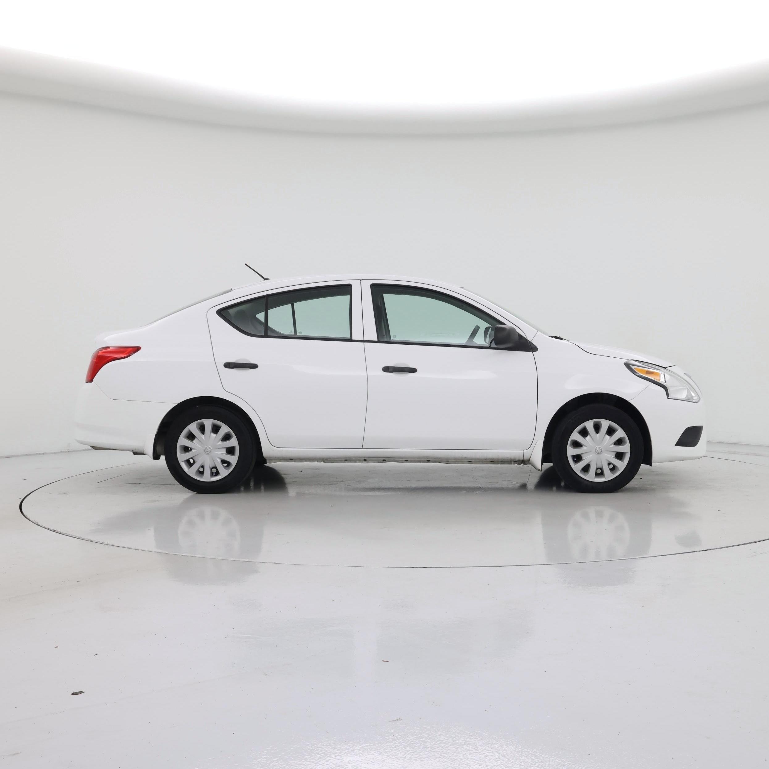 Thumbnail: 2015 Nissan Versa - 7