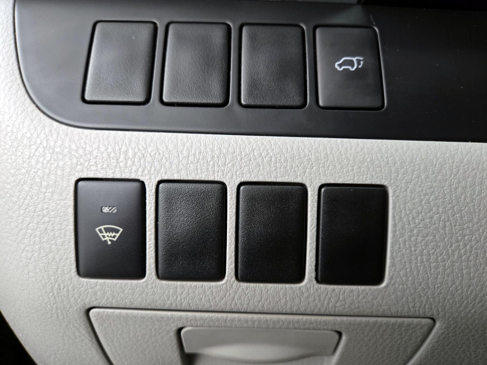 Thumbnail: 2015 Toyota Highlander - 13