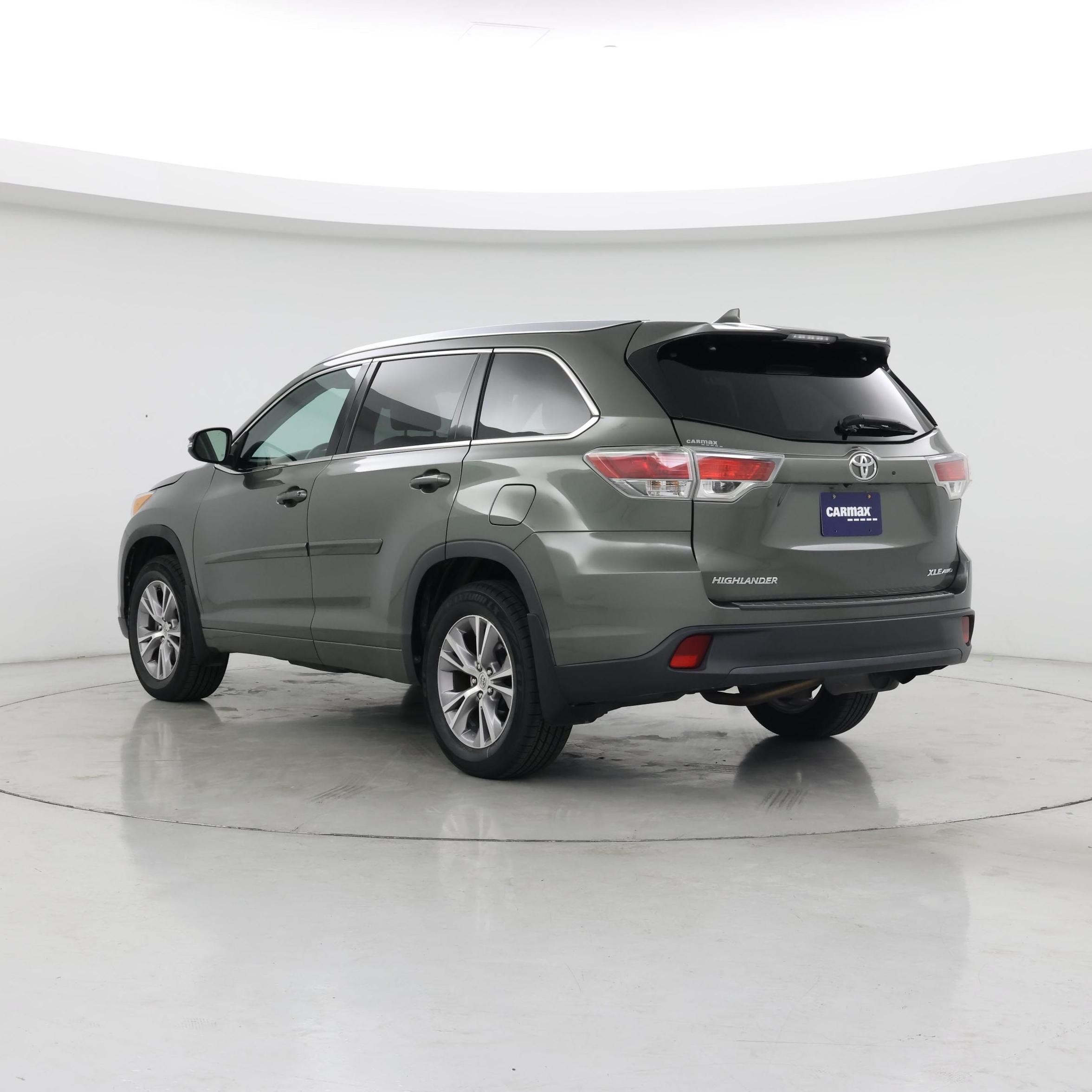 Thumbnail: 2015 Toyota Highlander - 2
