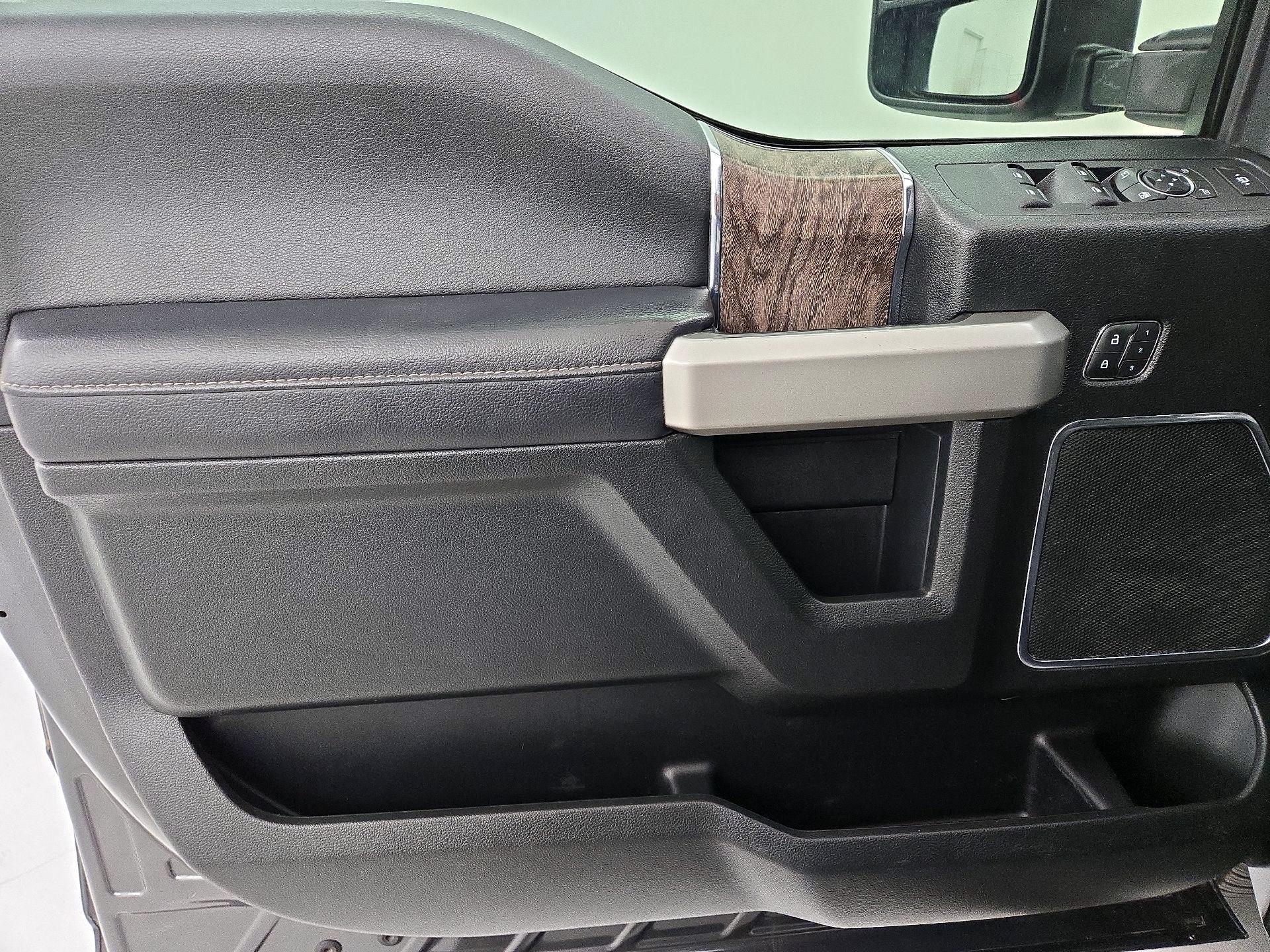 Thumbnail: 2019 Ford F-250 - 12