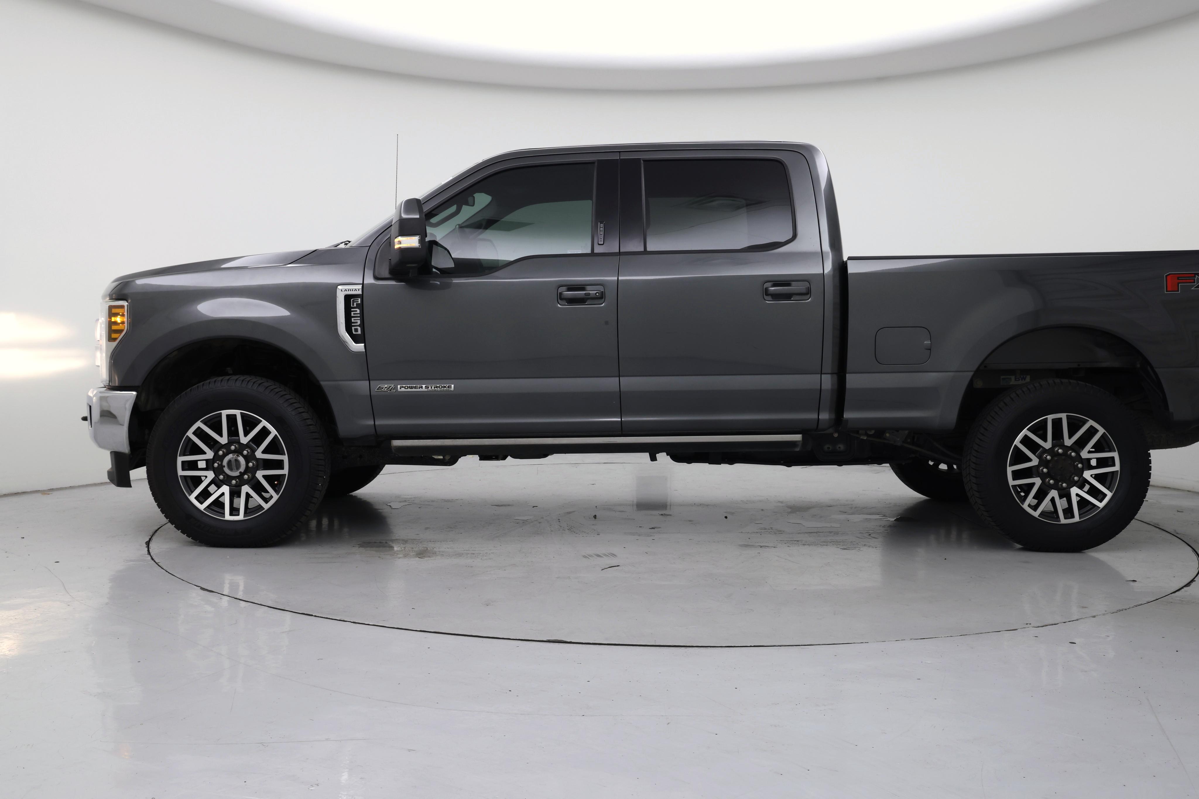 Thumbnail: 2019 Ford F-250 - 3