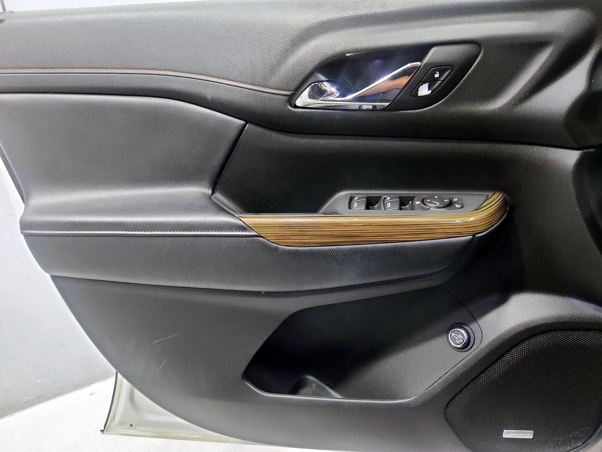 Thumbnail: 2019 GMC Acadia - 12