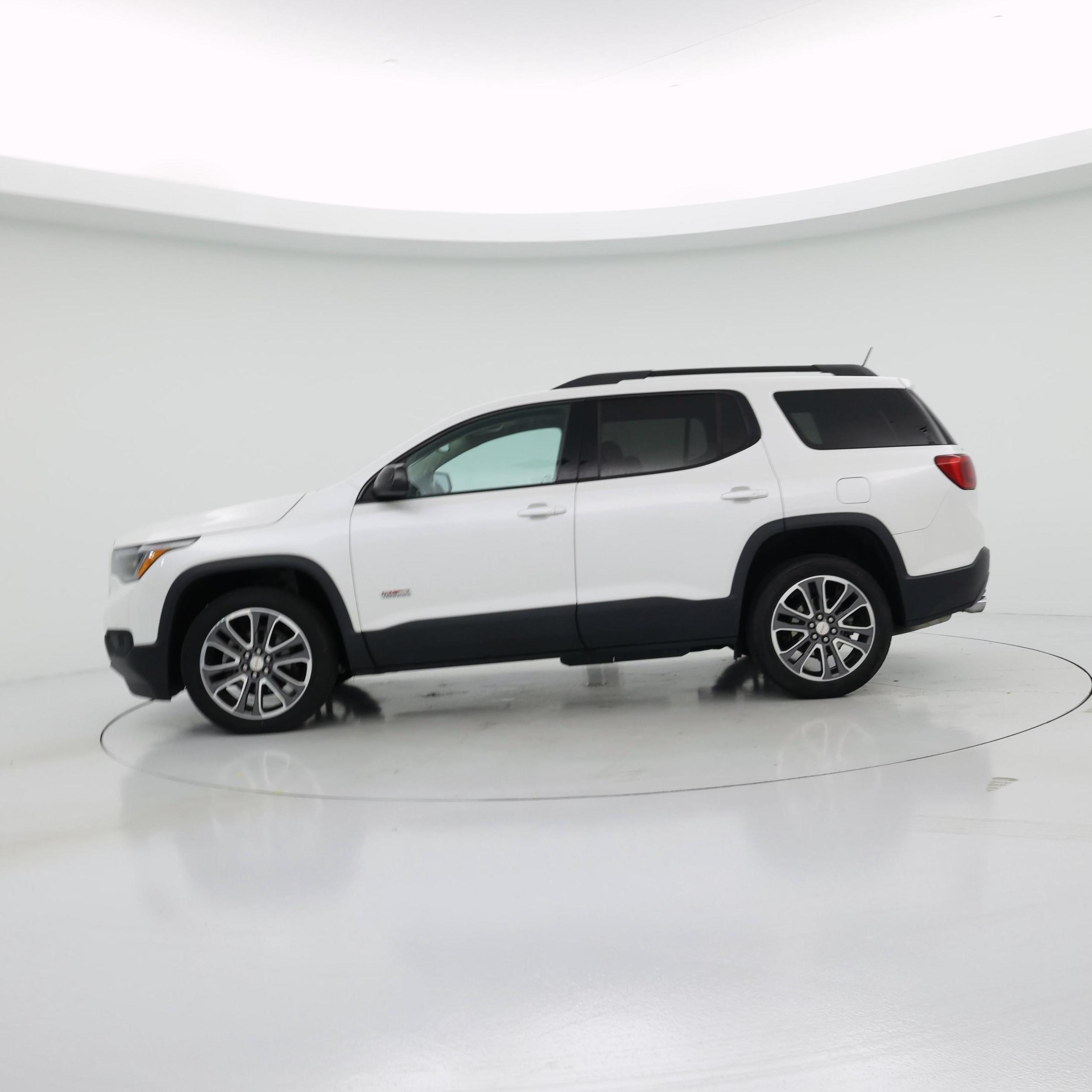 Thumbnail: 2019 GMC Acadia - 3