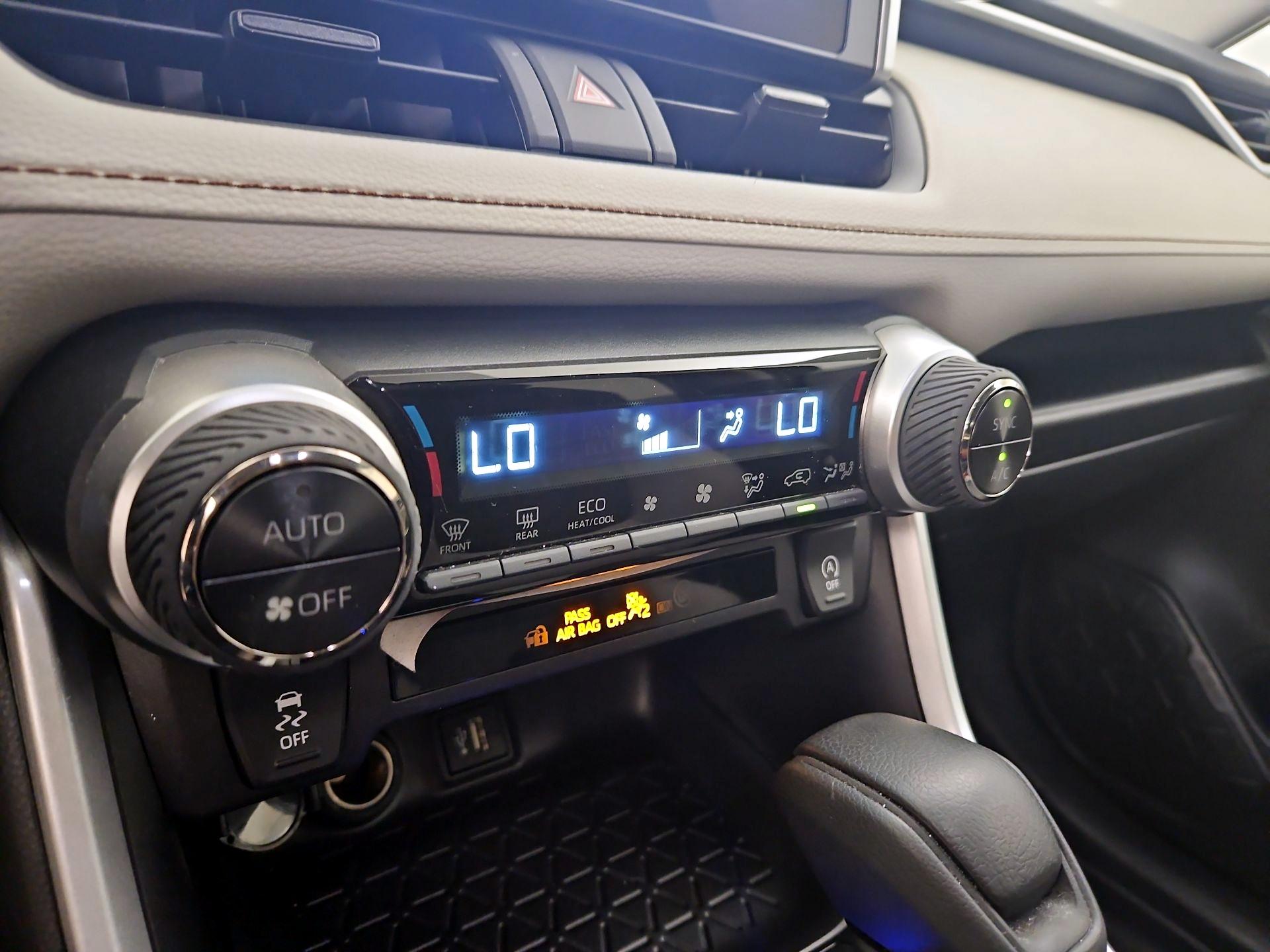 Thumbnail: 2025 Toyota RAV4 - 16