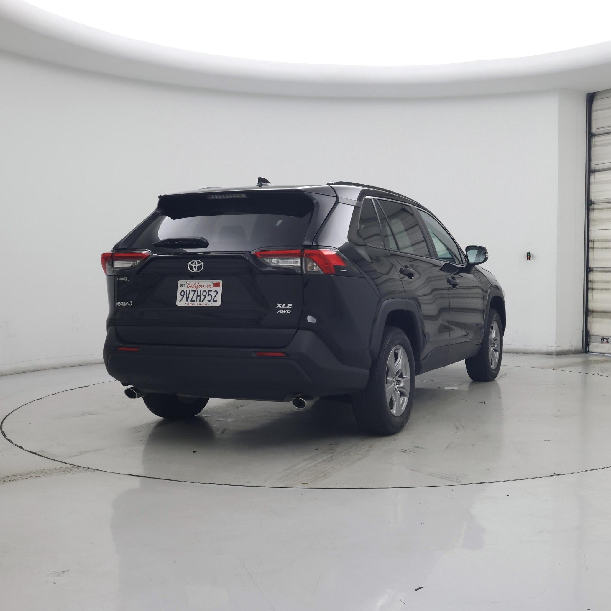 Thumbnail: 2025 Toyota RAV4 - 8