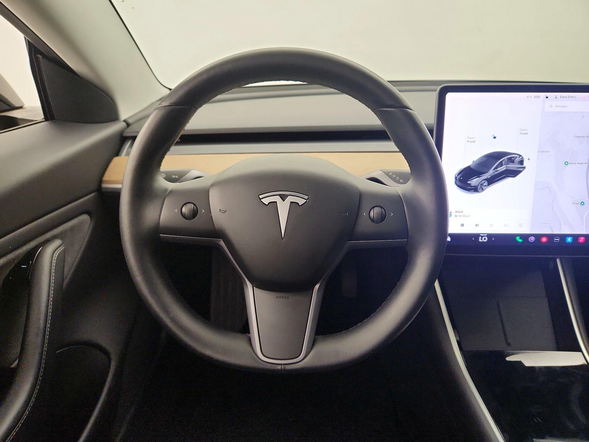 Thumbnail: 2019 Tesla Model 3 - 10