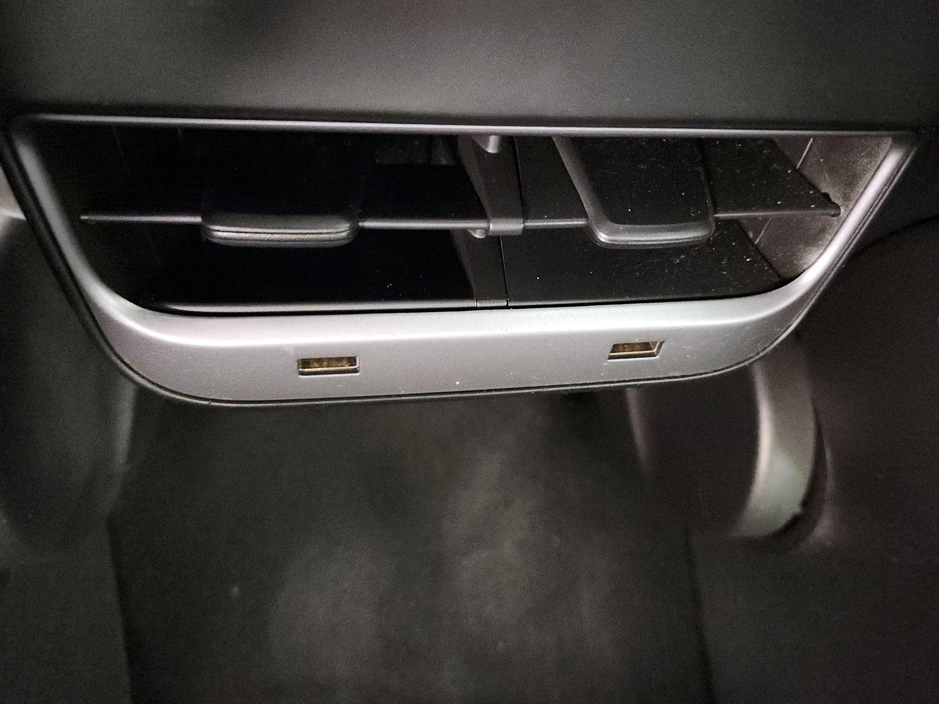 Thumbnail: 2019 Tesla Model 3 - 18