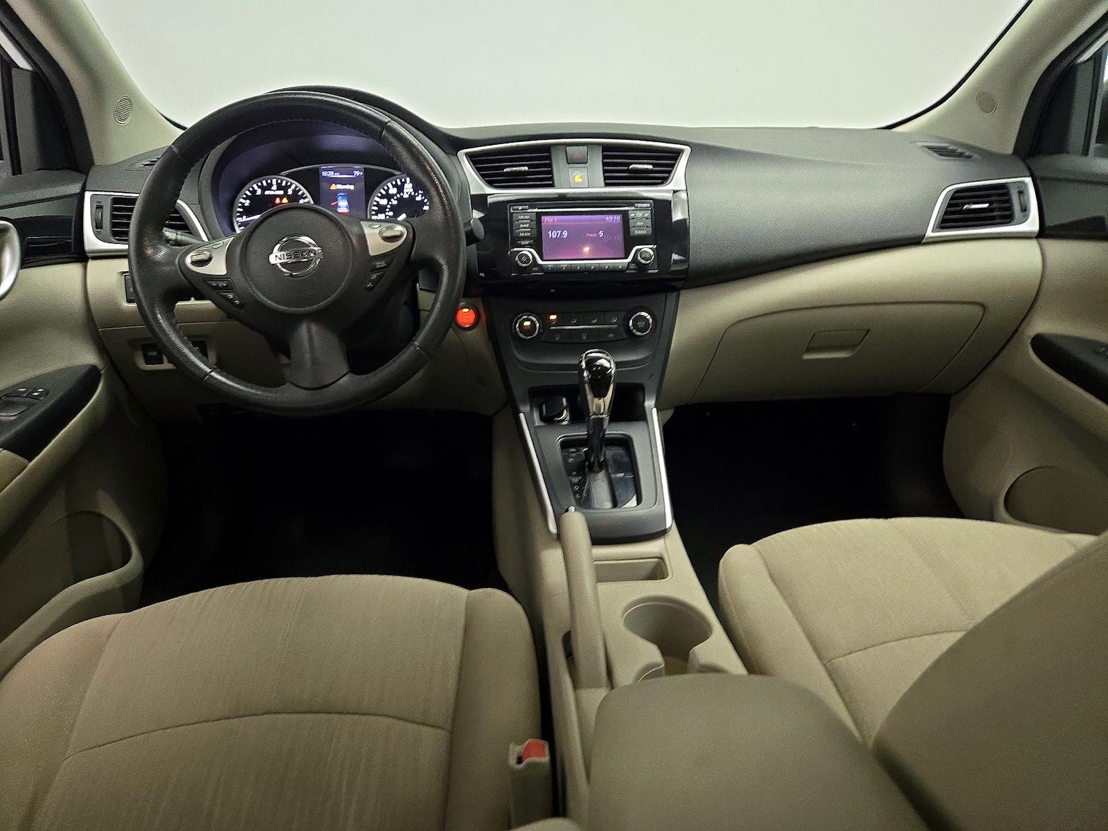 2016 Nissan Sentra SV - Photo 10