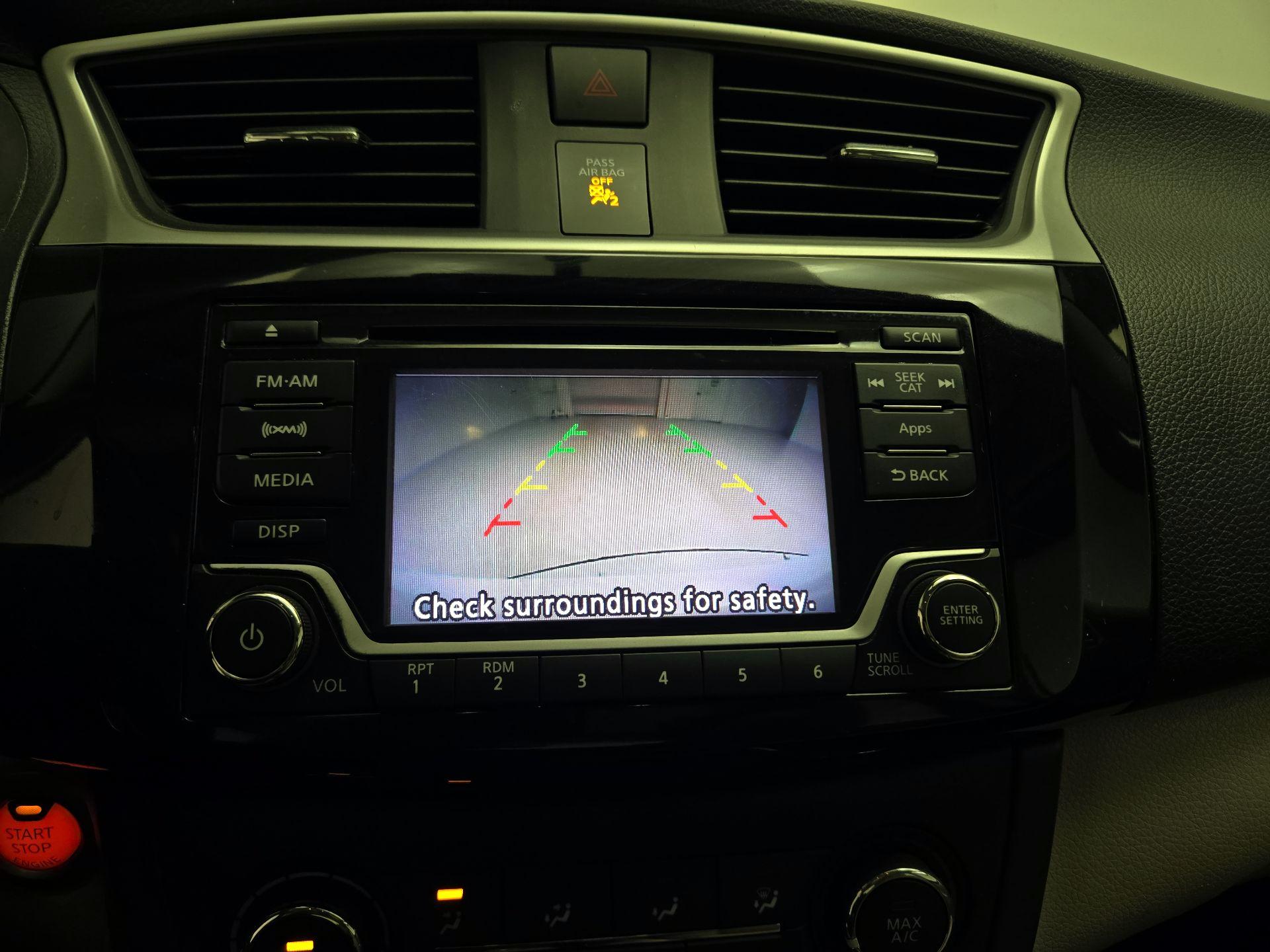 Thumbnail: 2016 Nissan Sentra - 14