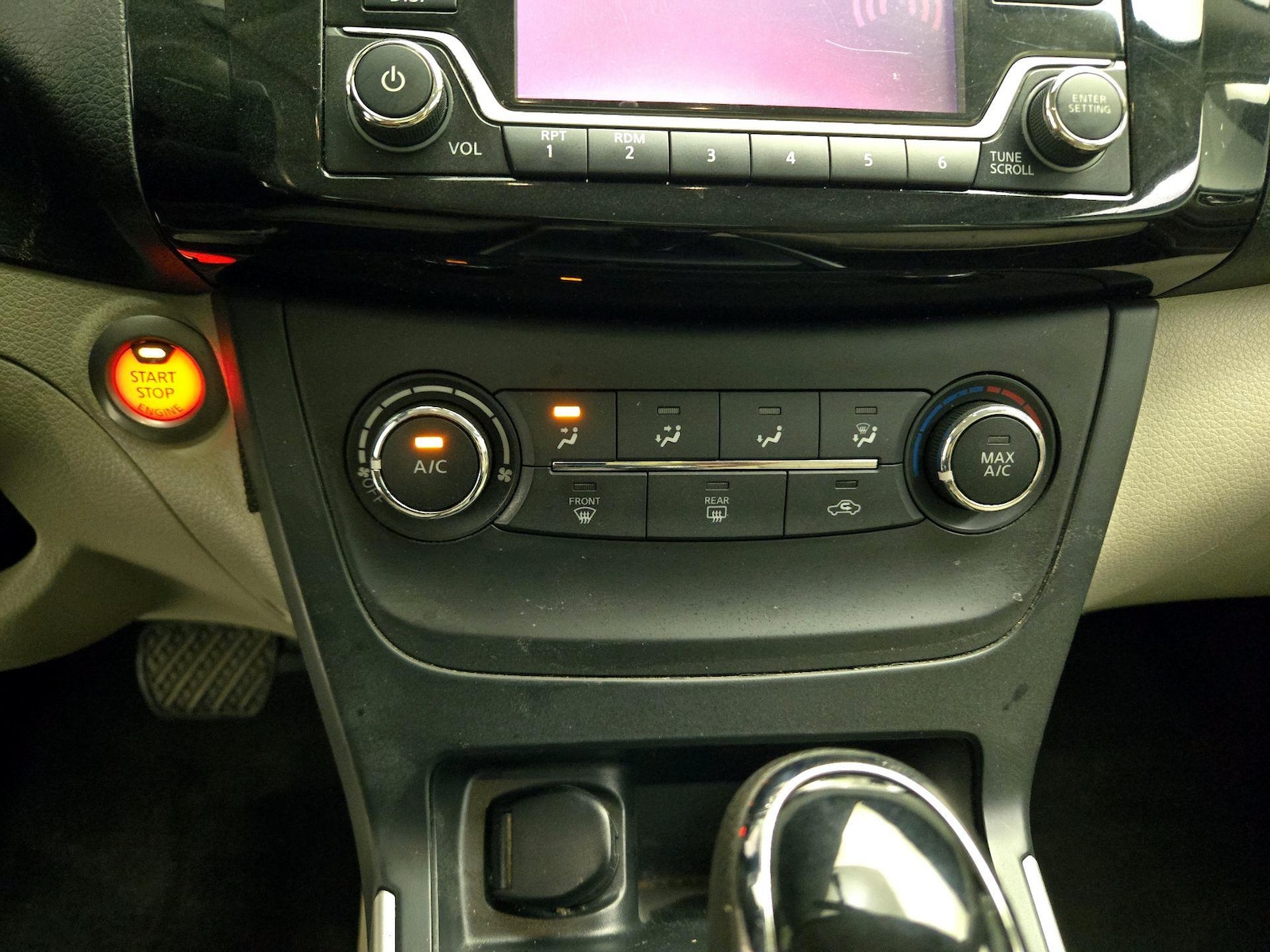 2016 Nissan Sentra SV - Photo 17