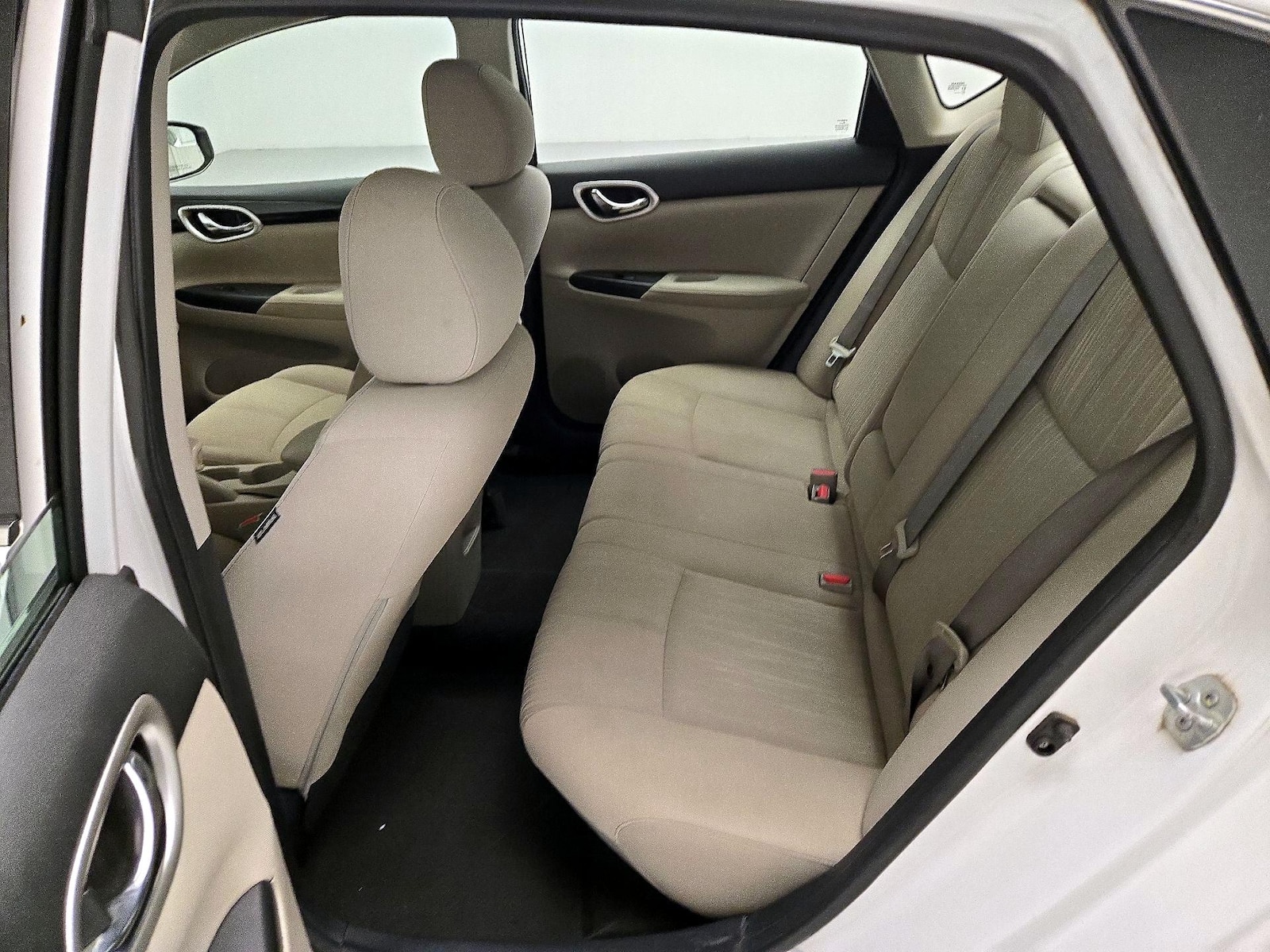 2016 Nissan Sentra SV - Photo 19