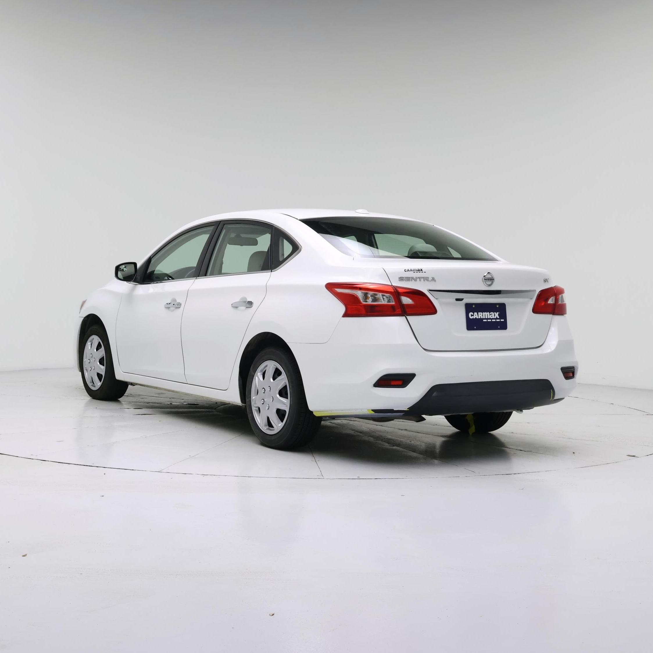 Thumbnail: 2016 Nissan Sentra - 2