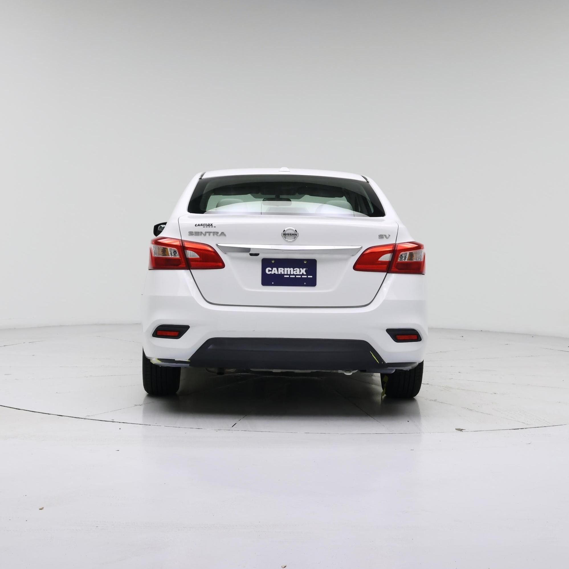 Thumbnail: 2016 Nissan Sentra - 6
