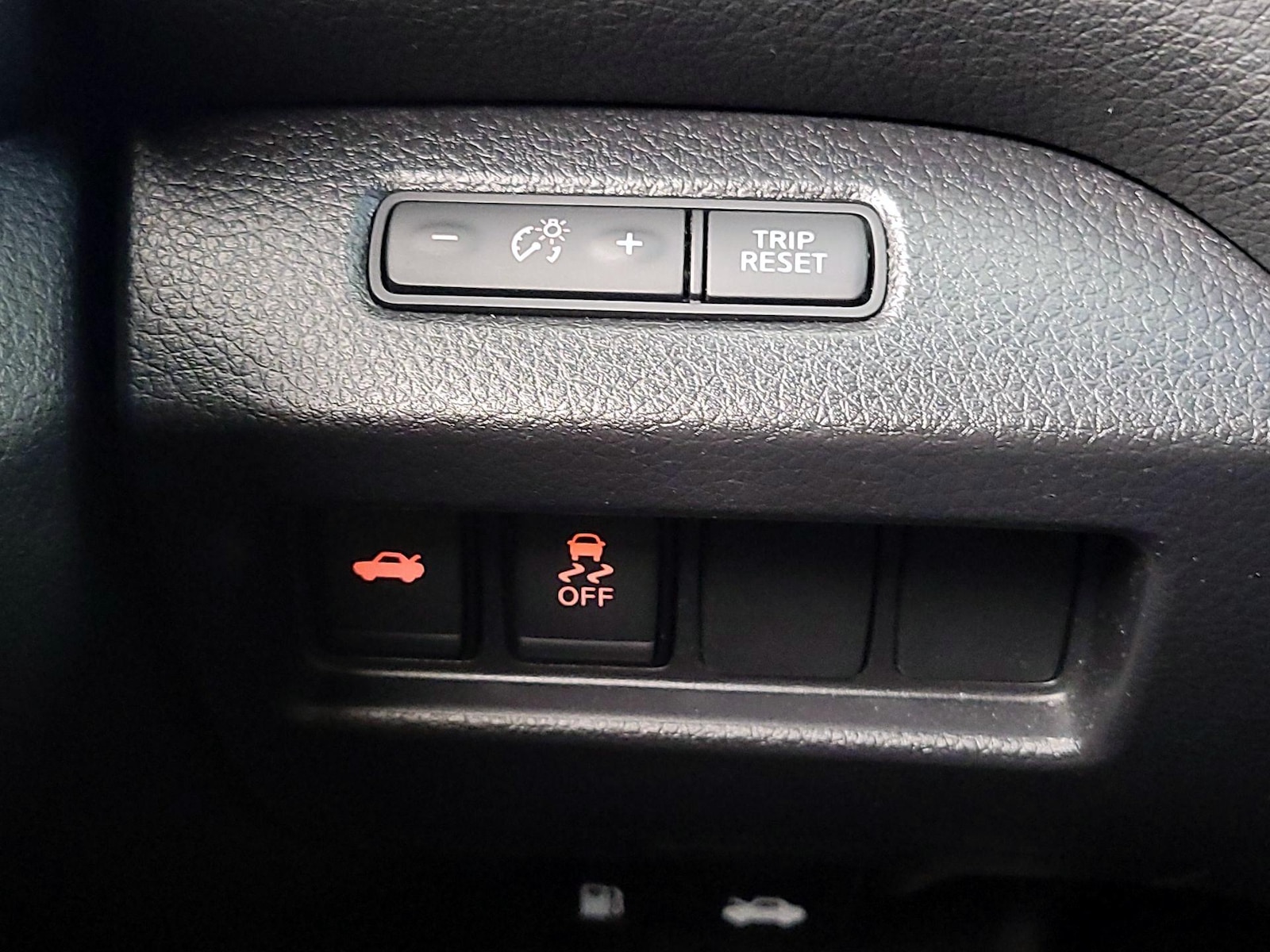 2017 Nissan Altima SV - Photo 14