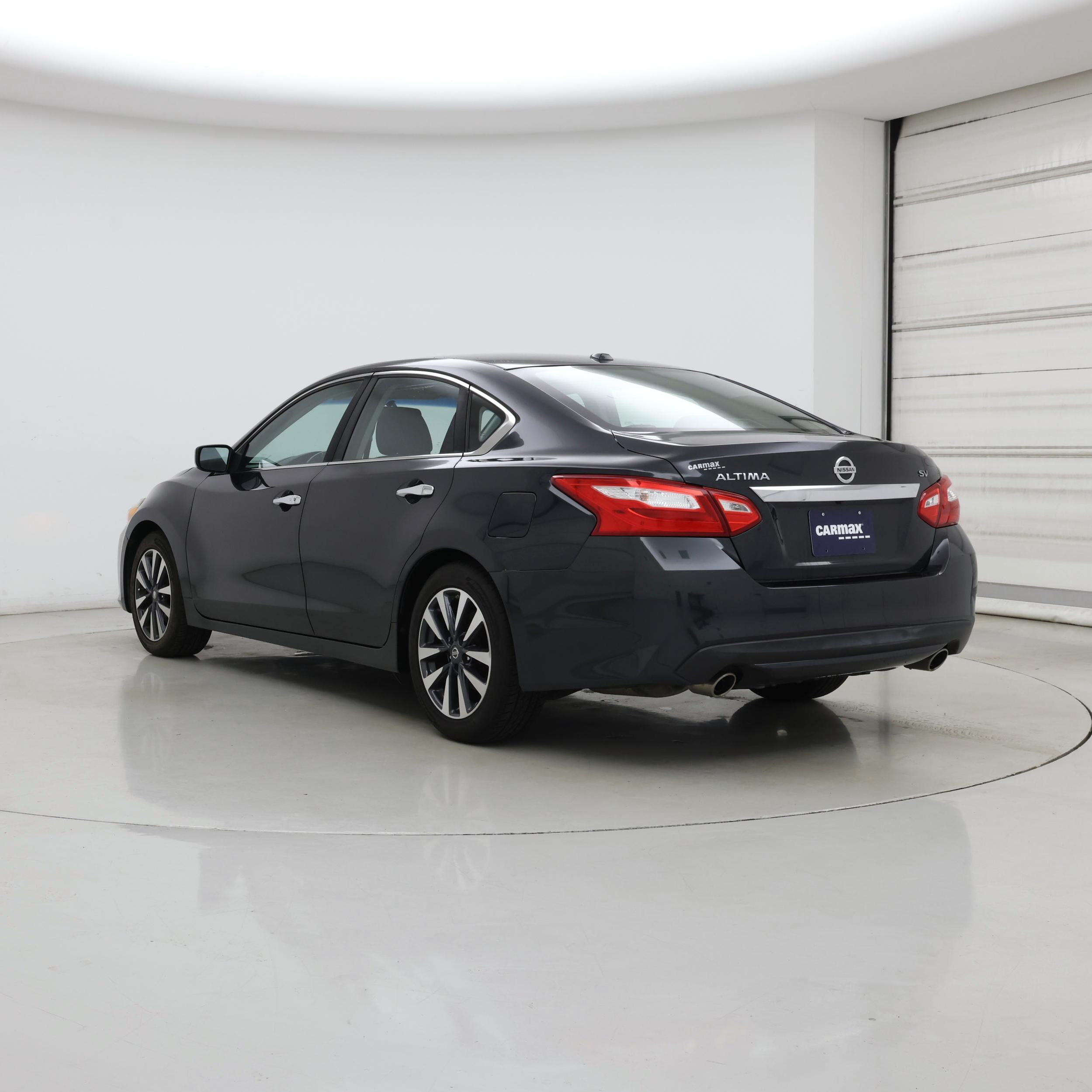 Thumbnail: 2017 Nissan Altima - 2