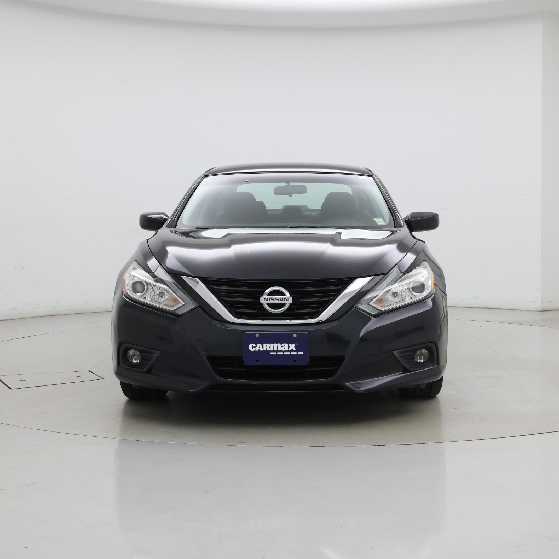 Thumbnail: 2017 Nissan Altima - 5