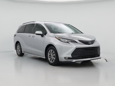 2022 Toyota Sienna Hybrid XLE