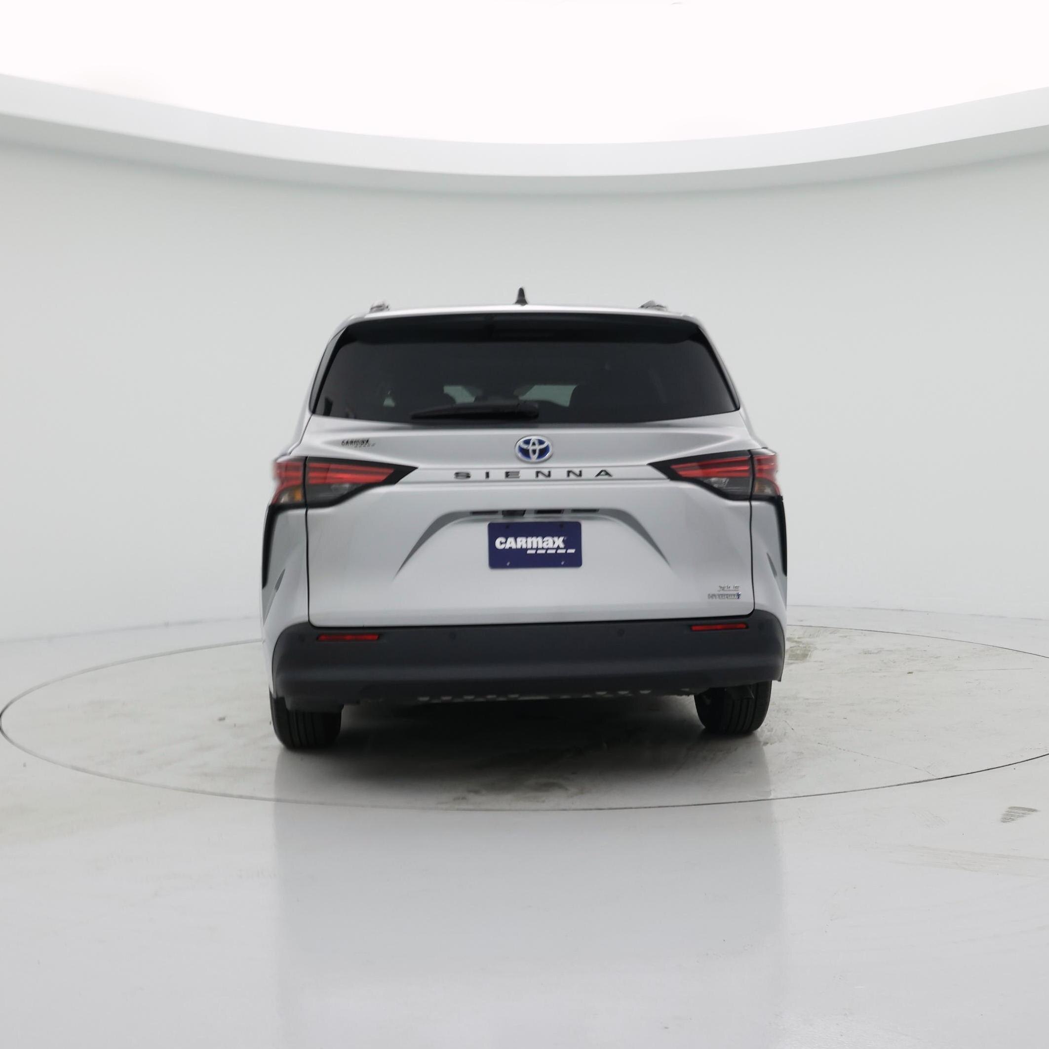 Thumbnail: 2022 Toyota Sienna - 6