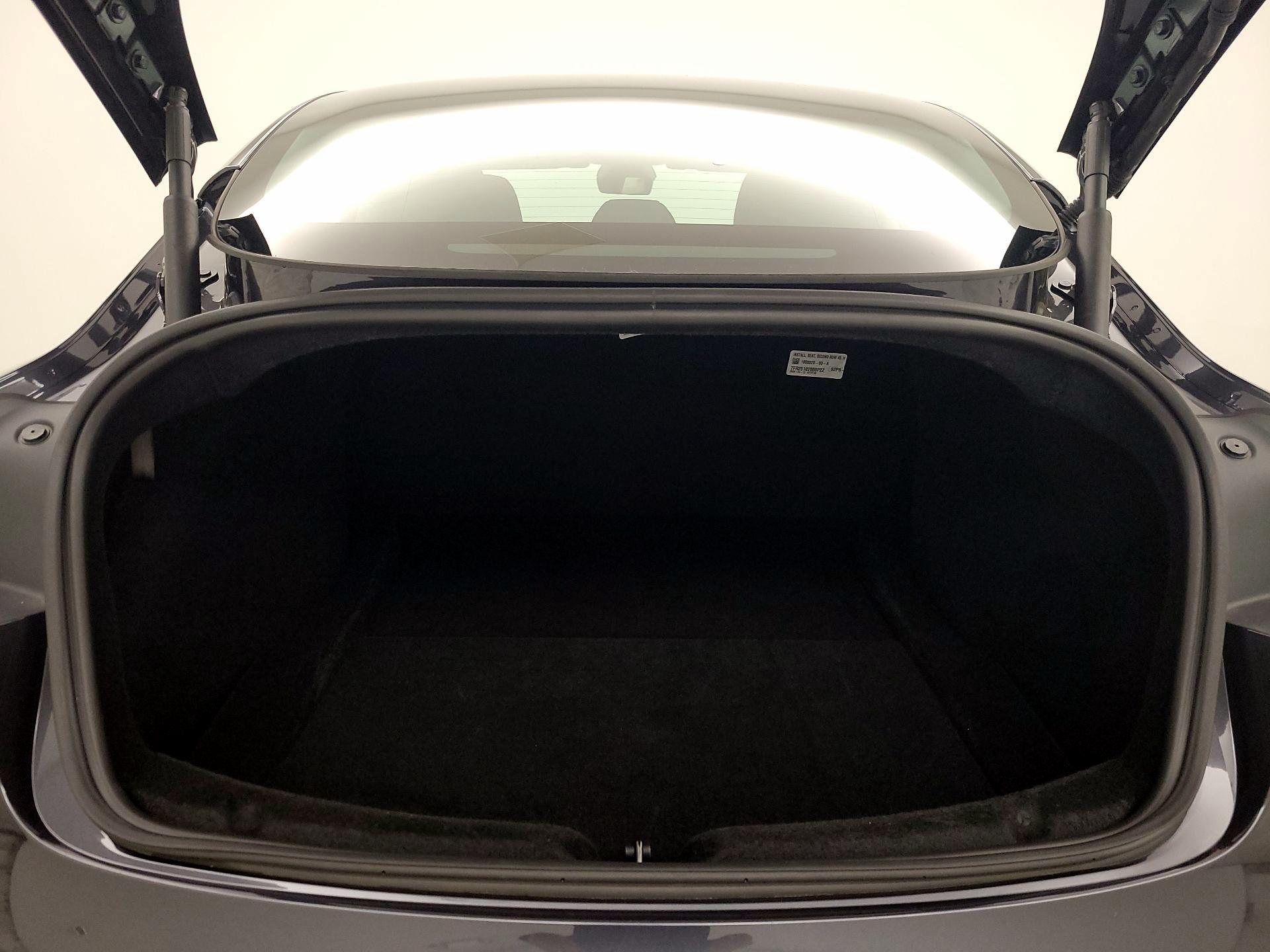Thumbnail: 2025 Tesla Model 3 - 19