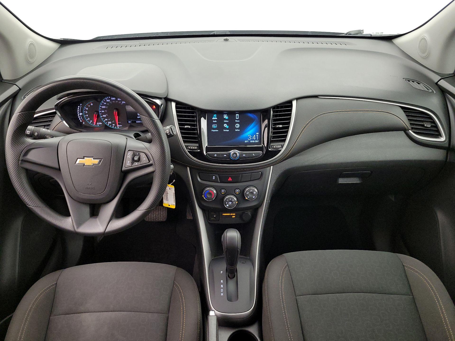 Thumbnail: 2017 Chevrolet Trax - 9