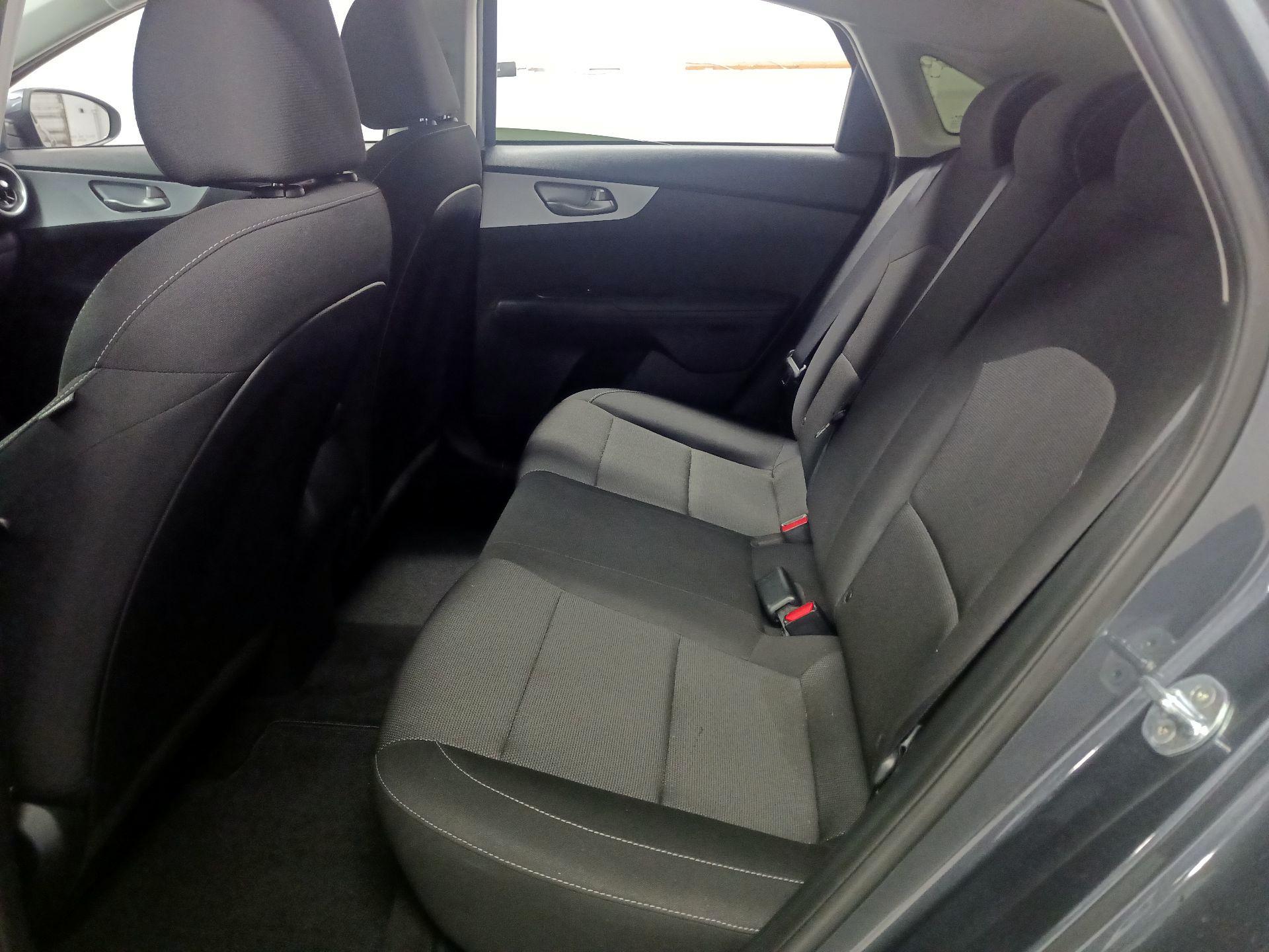 Thumbnail: 2022 Kia Forte - 17