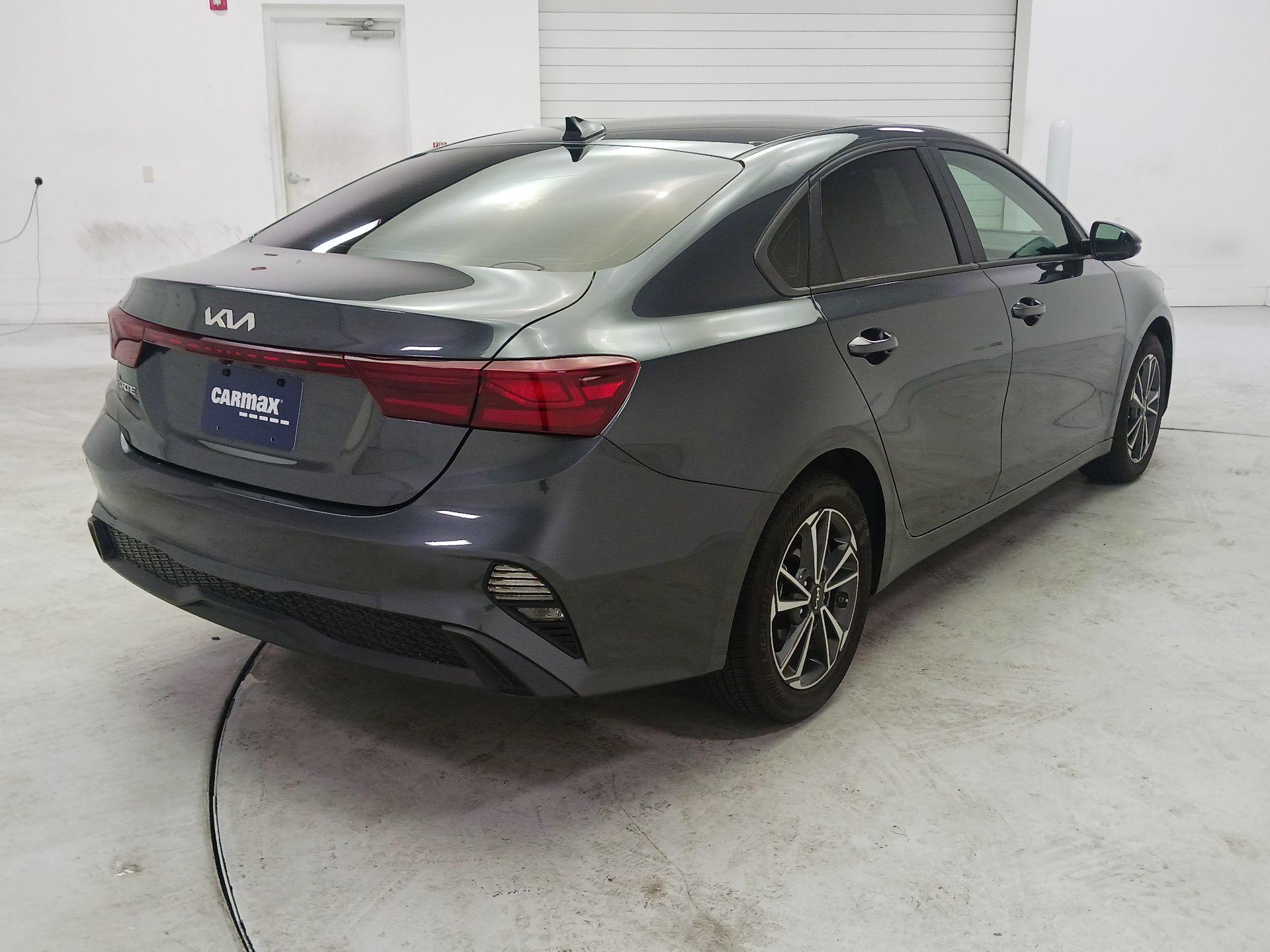 Thumbnail: 2022 Kia Forte - 5