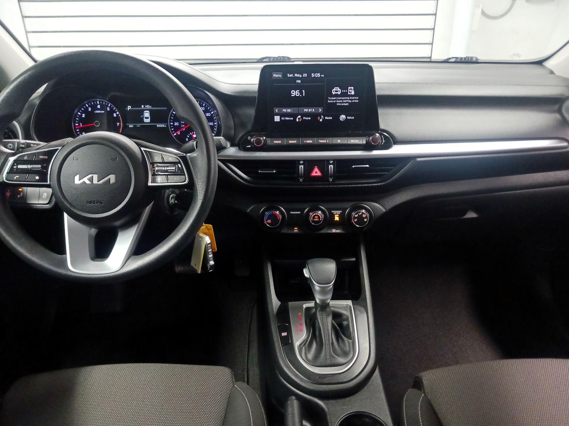 Thumbnail: 2022 Kia Forte - 8