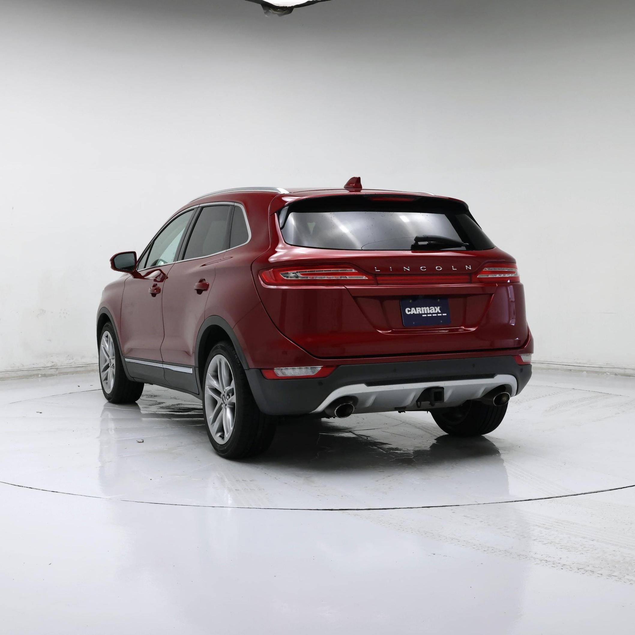 Thumbnail: 2015 Lincoln MKC - 2