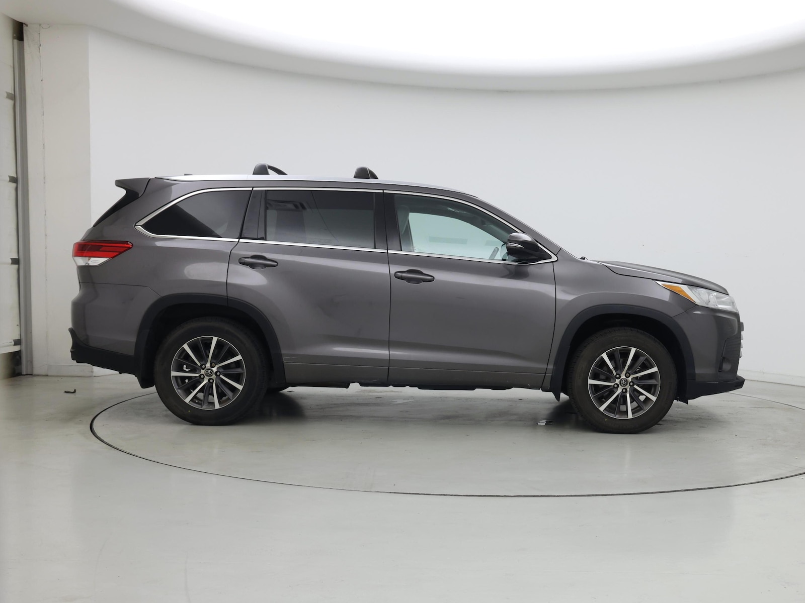 2017 Toyota Highlander XLE - Photo 8