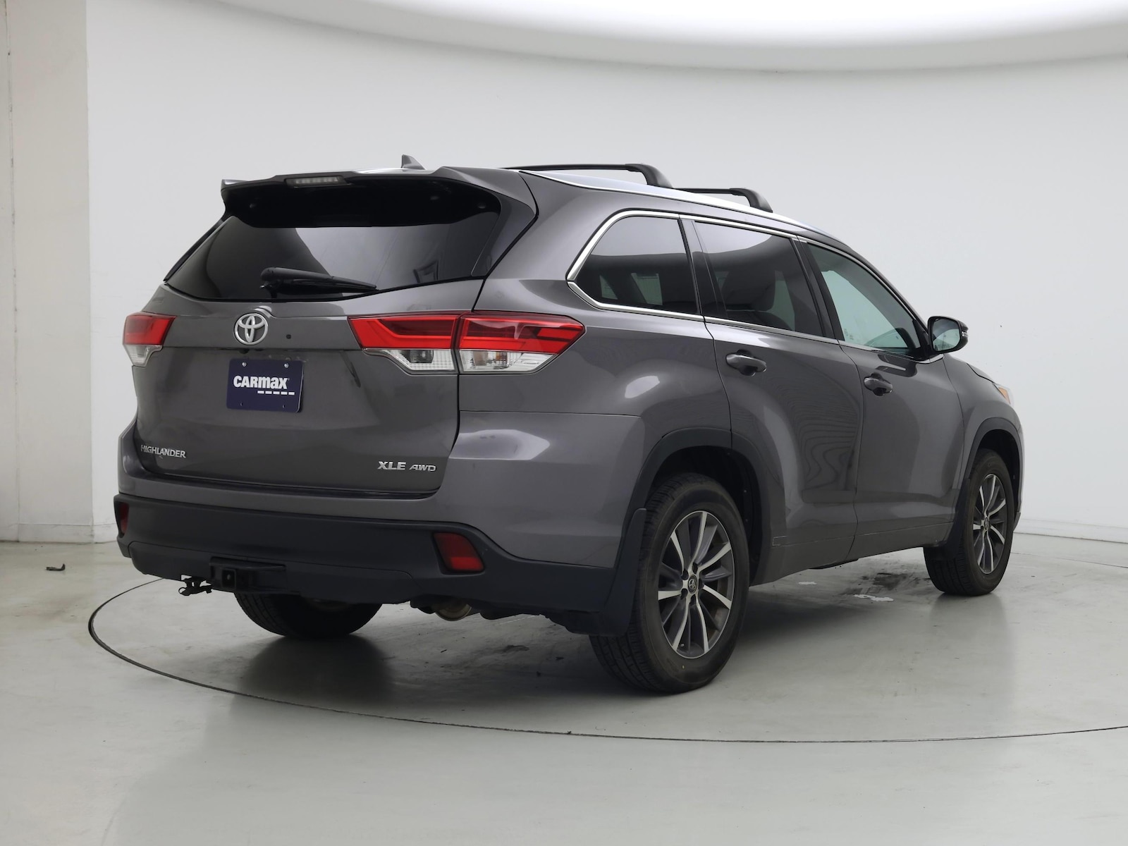 2017 Toyota Highlander XLE - Photo 9