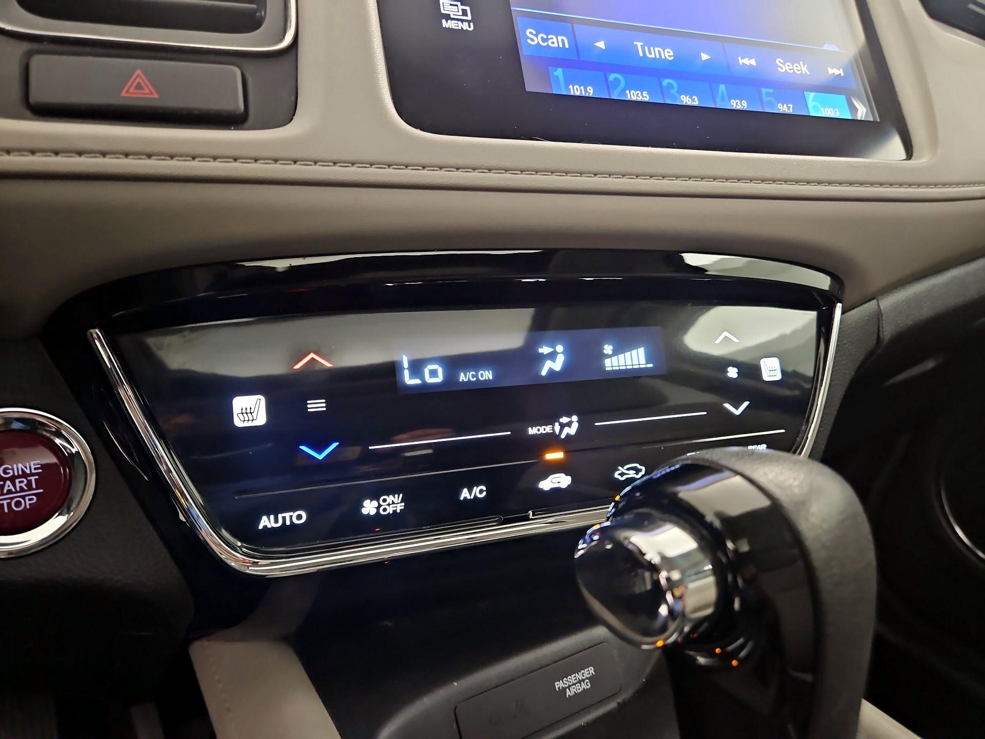 Thumbnail: 2016 Honda HR-V - 14
