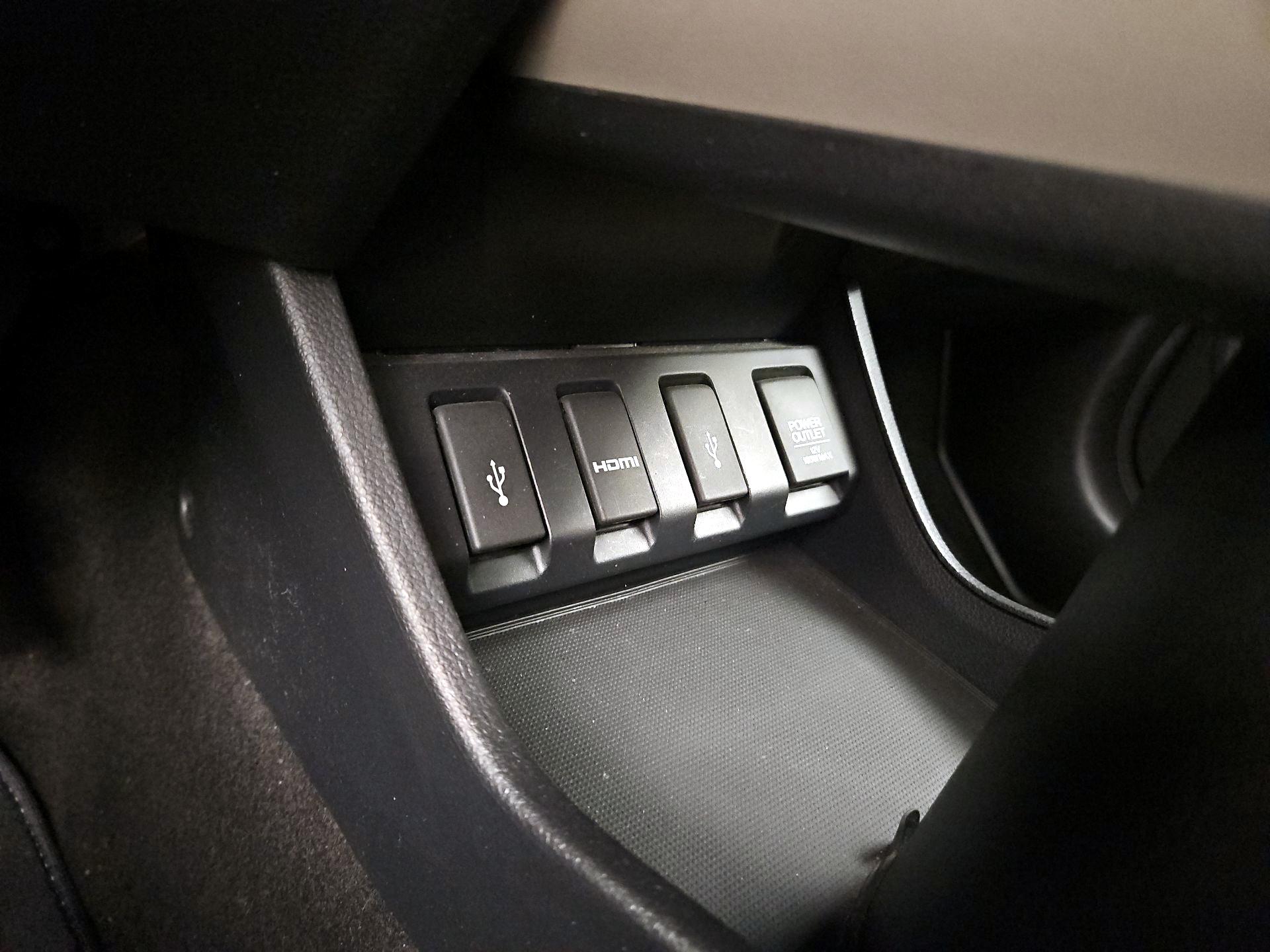 Thumbnail: 2016 Honda HR-V - 16