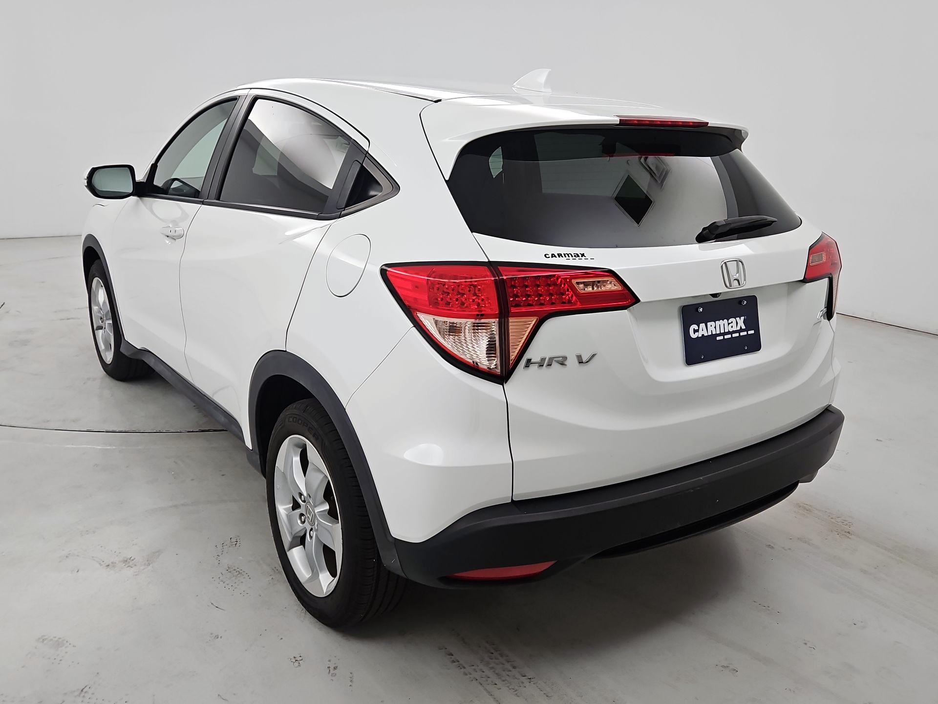 Thumbnail: 2016 Honda HR-V - 7