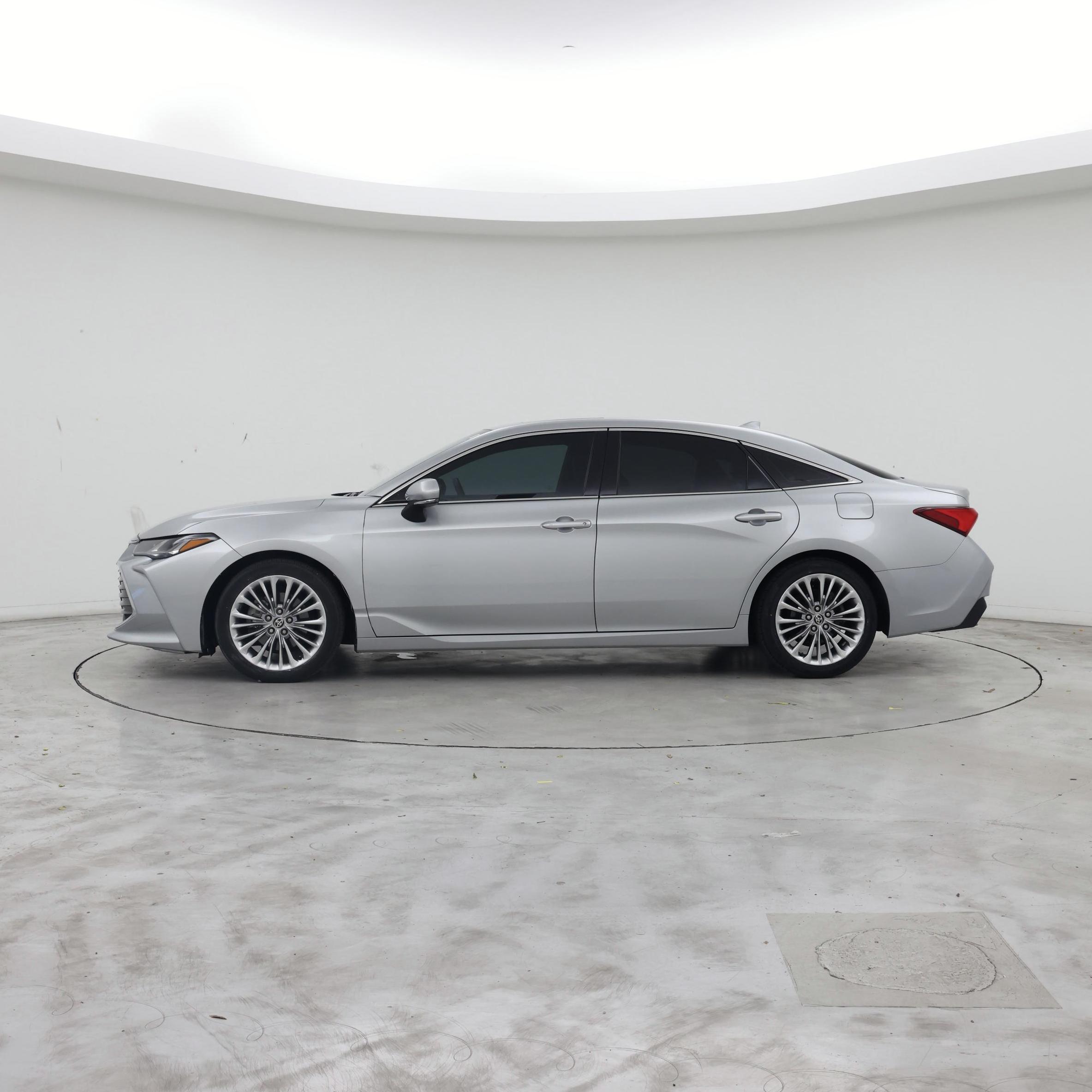 Thumbnail: 2021 Toyota Avalon - 3