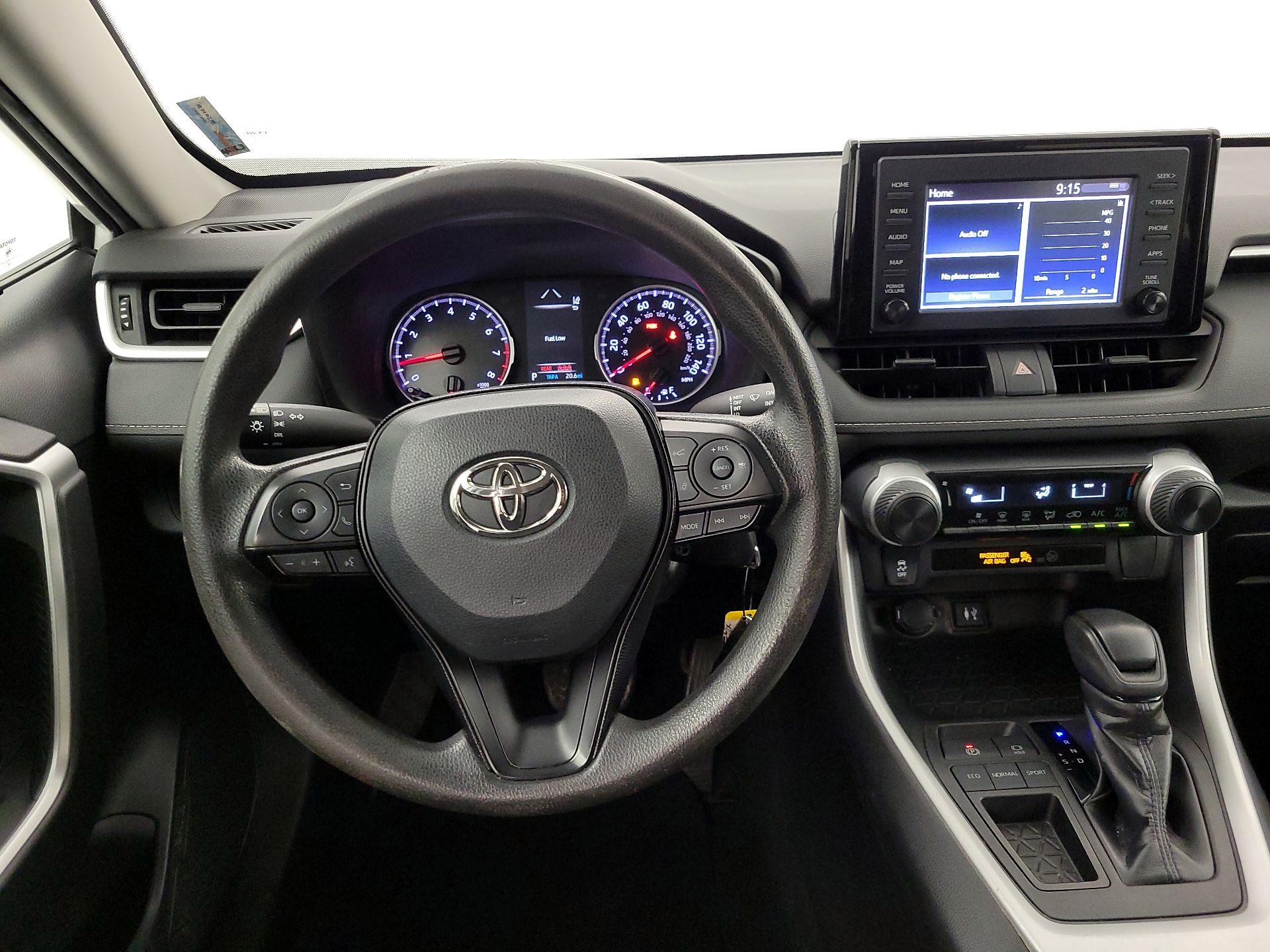 Thumbnail: 2019 Toyota RAV4 - 10
