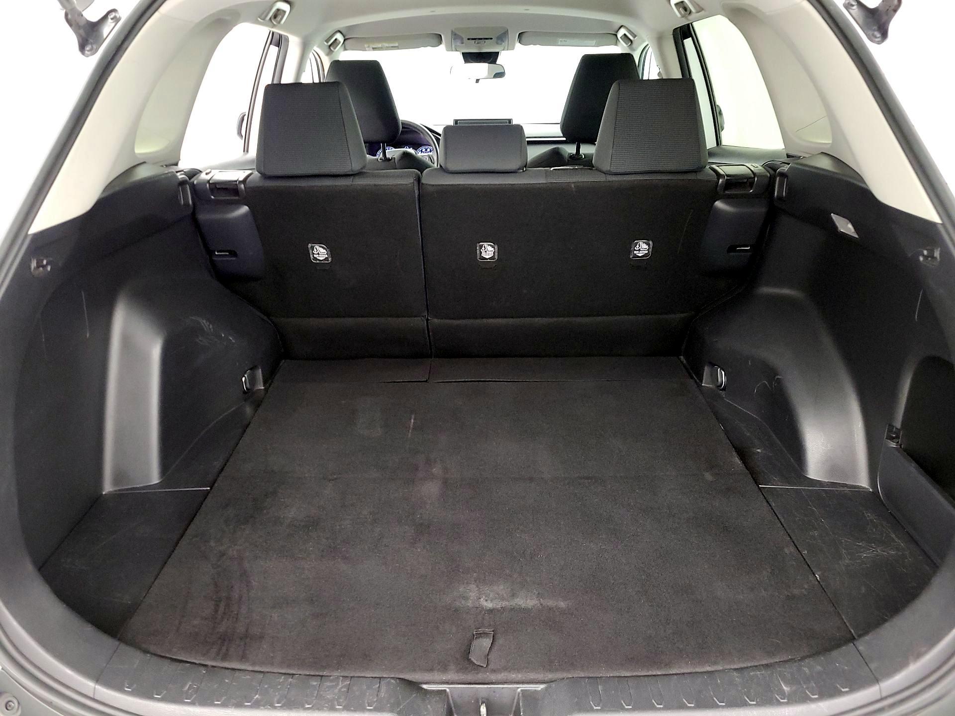 Thumbnail: 2019 Toyota RAV4 - 20