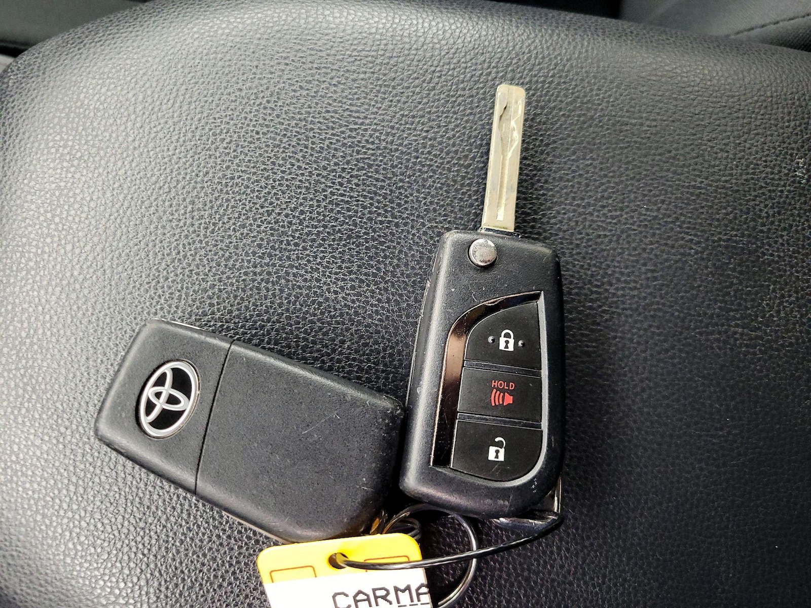 2019 Toyota RAV4 LE - Photo 23