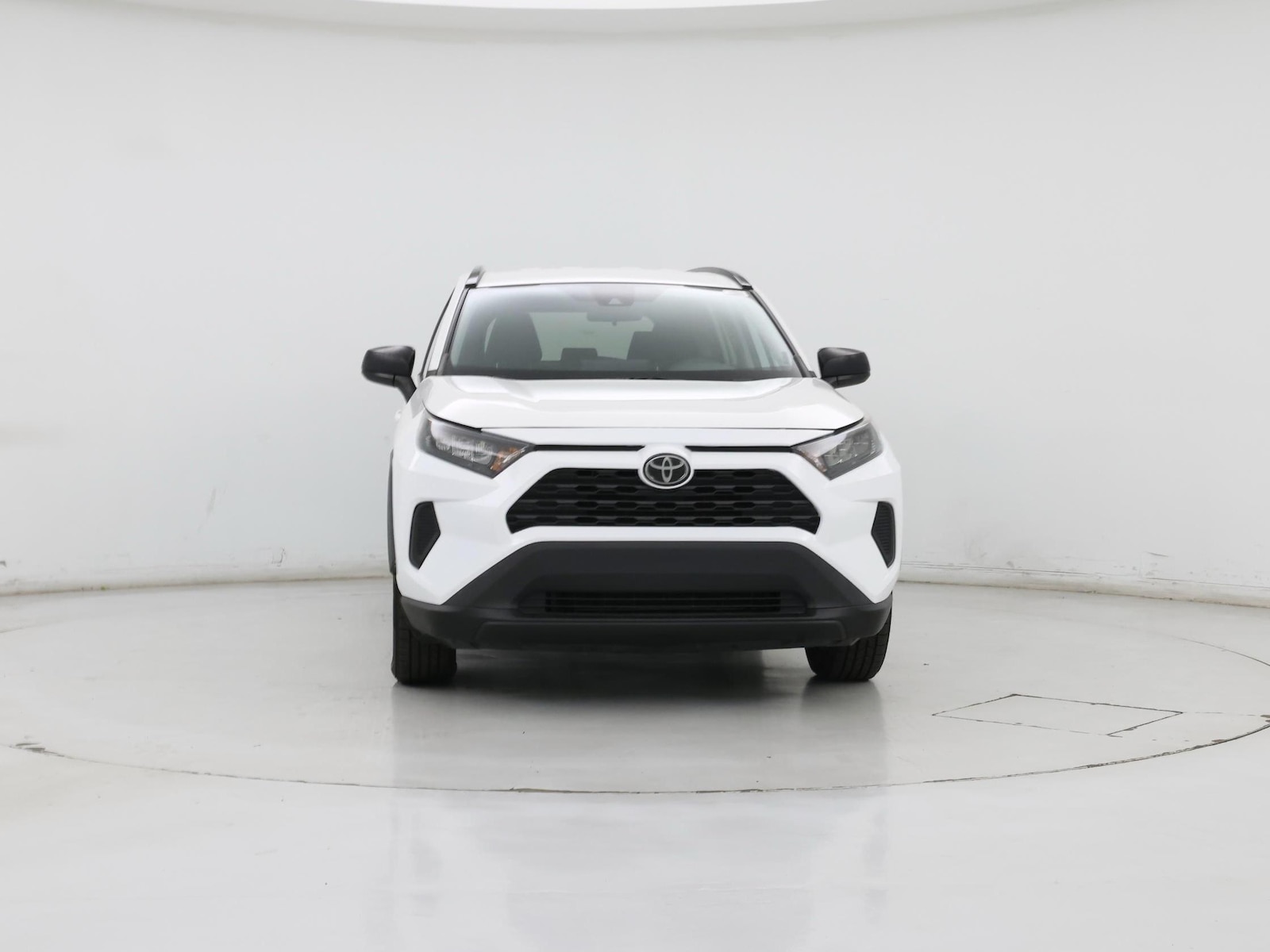 2019 Toyota RAV4 LE - Photo 6