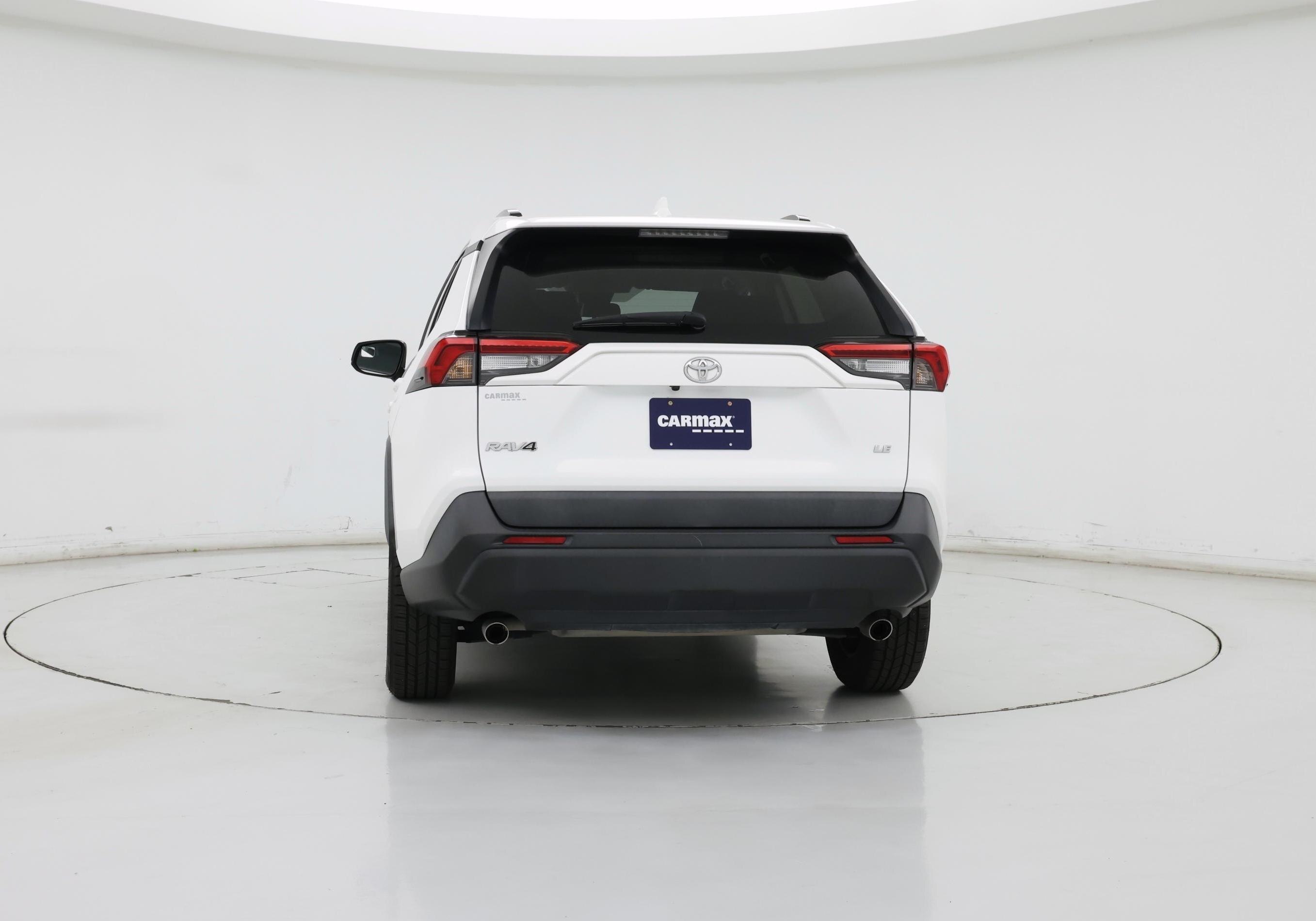 Thumbnail: 2019 Toyota RAV4 - 6