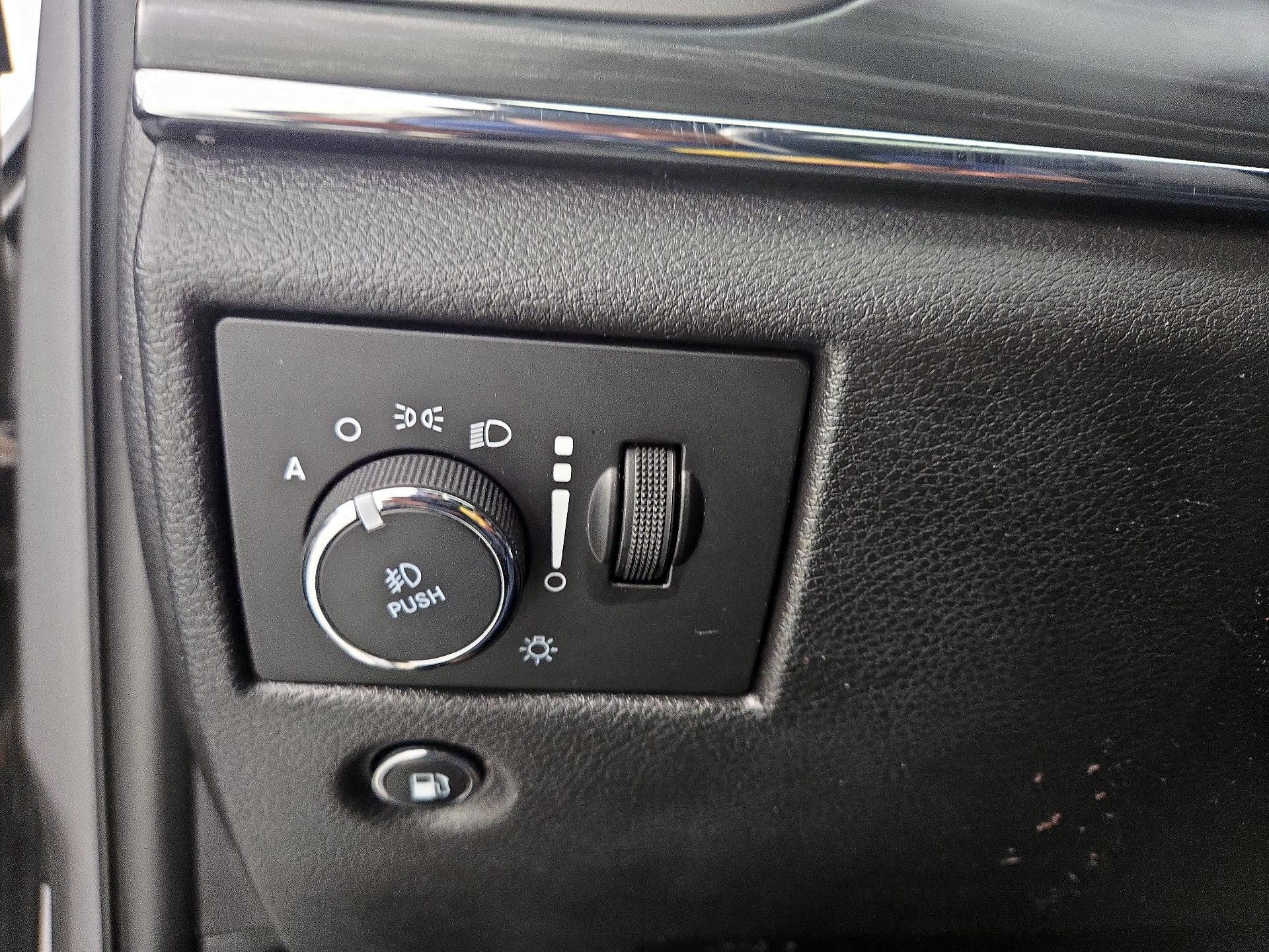 Thumbnail: 2020 Jeep Grand Cherokee - 13