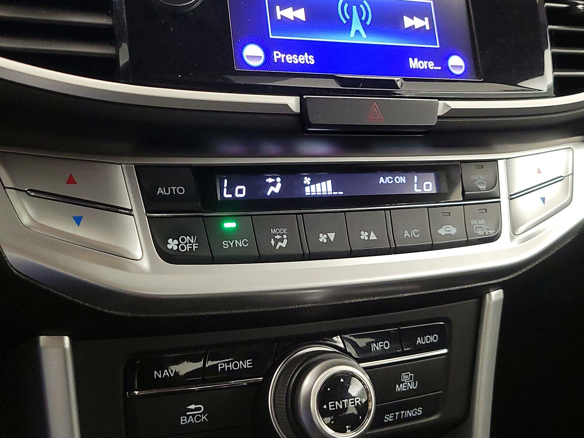 Thumbnail: 2014 Honda Accord - 17
