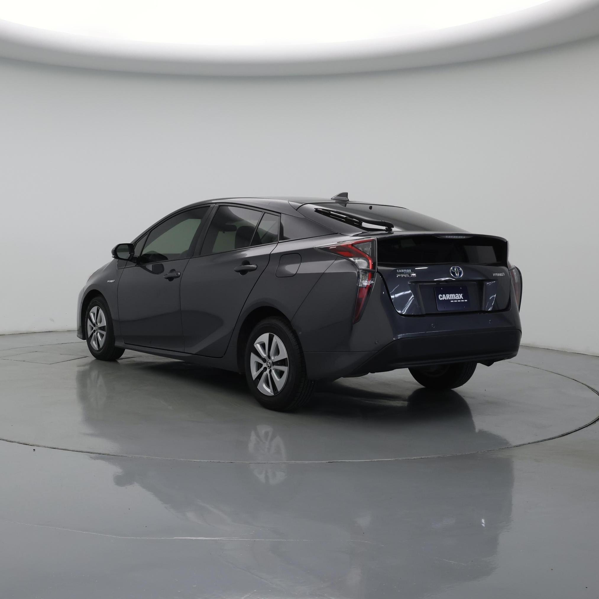 Thumbnail: 2018 Toyota Prius - 2