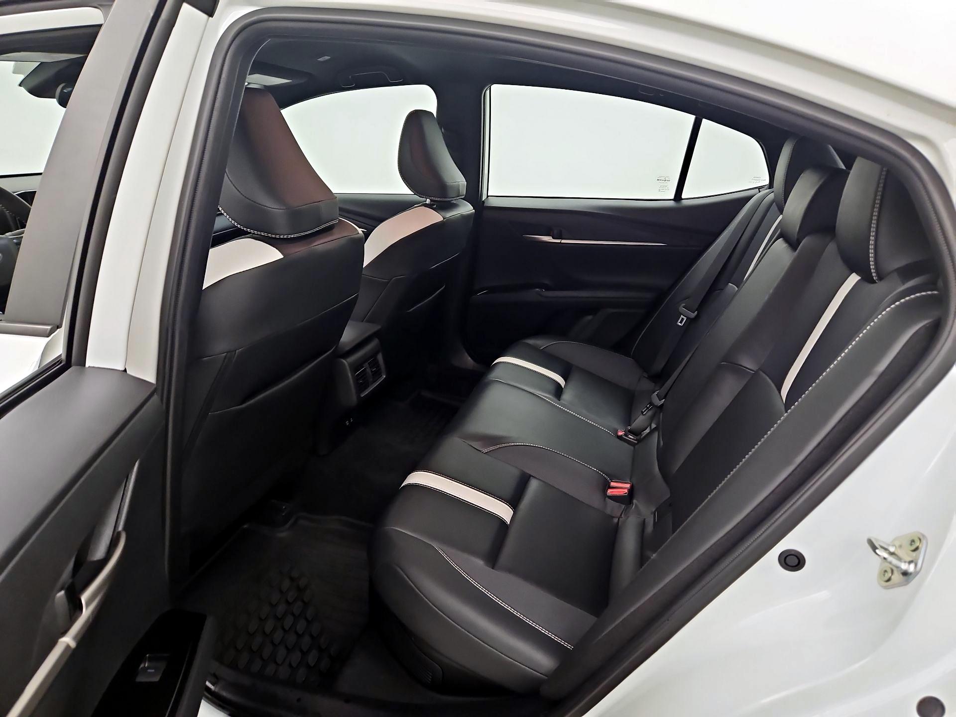 Thumbnail: 2025 Toyota Camry - 19