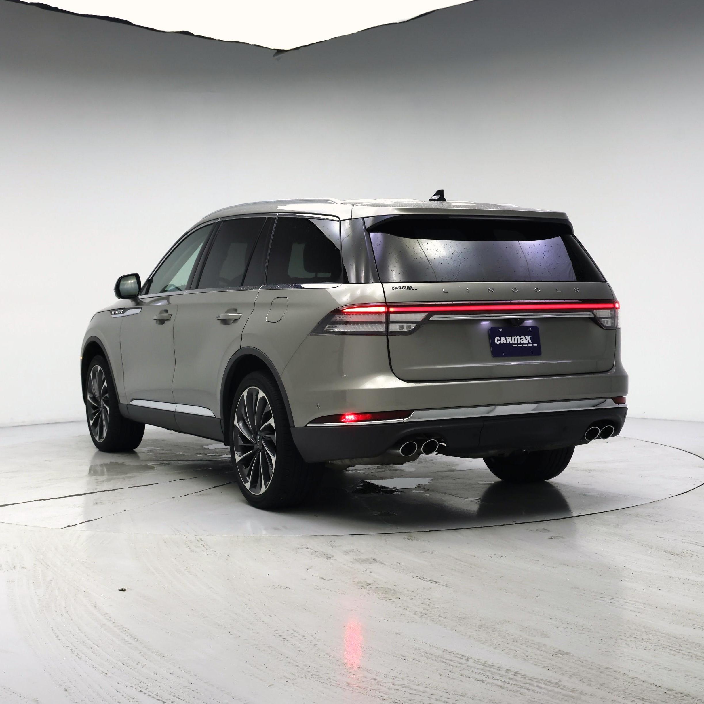 Thumbnail: 2023 Lincoln Aviator - 2